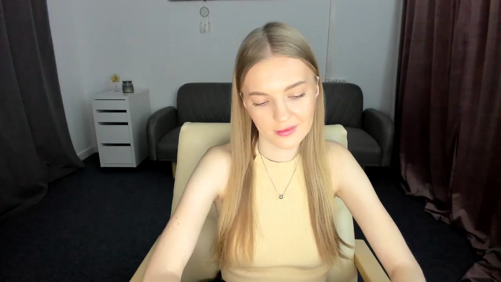 Gallery image thumbnail from AndySky's myfreecams stream on, 02/17/2025, 14:13 image 10 of 20