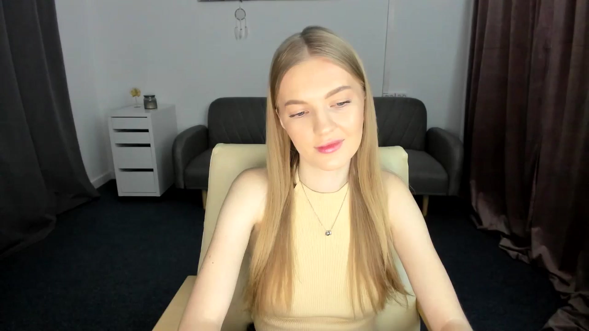 Gallery image thumbnail from AndySky's myfreecams stream on, 02/17/2025, 14:13 image 2 of 20