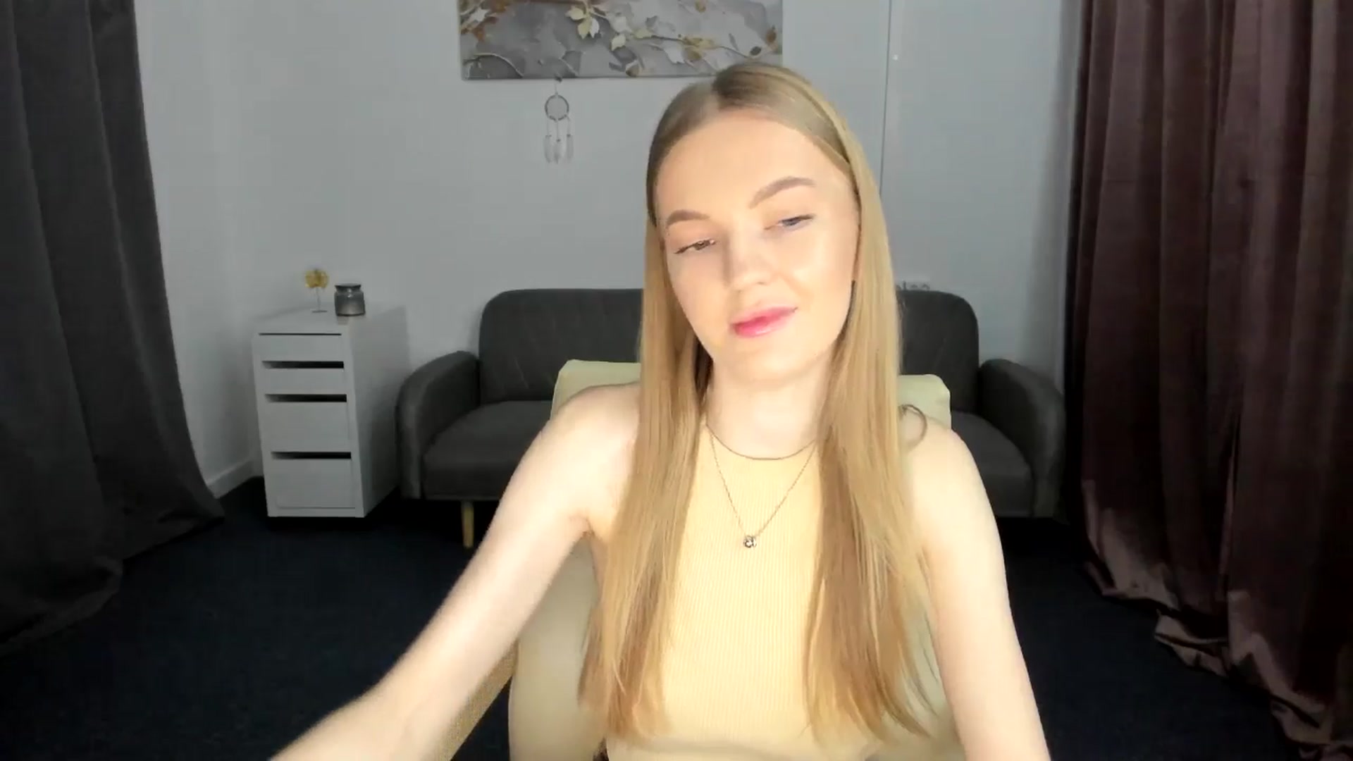 Gallery image thumbnail from AndySky's myfreecams stream on, 02/17/2025, 14:13 image 15 of 20