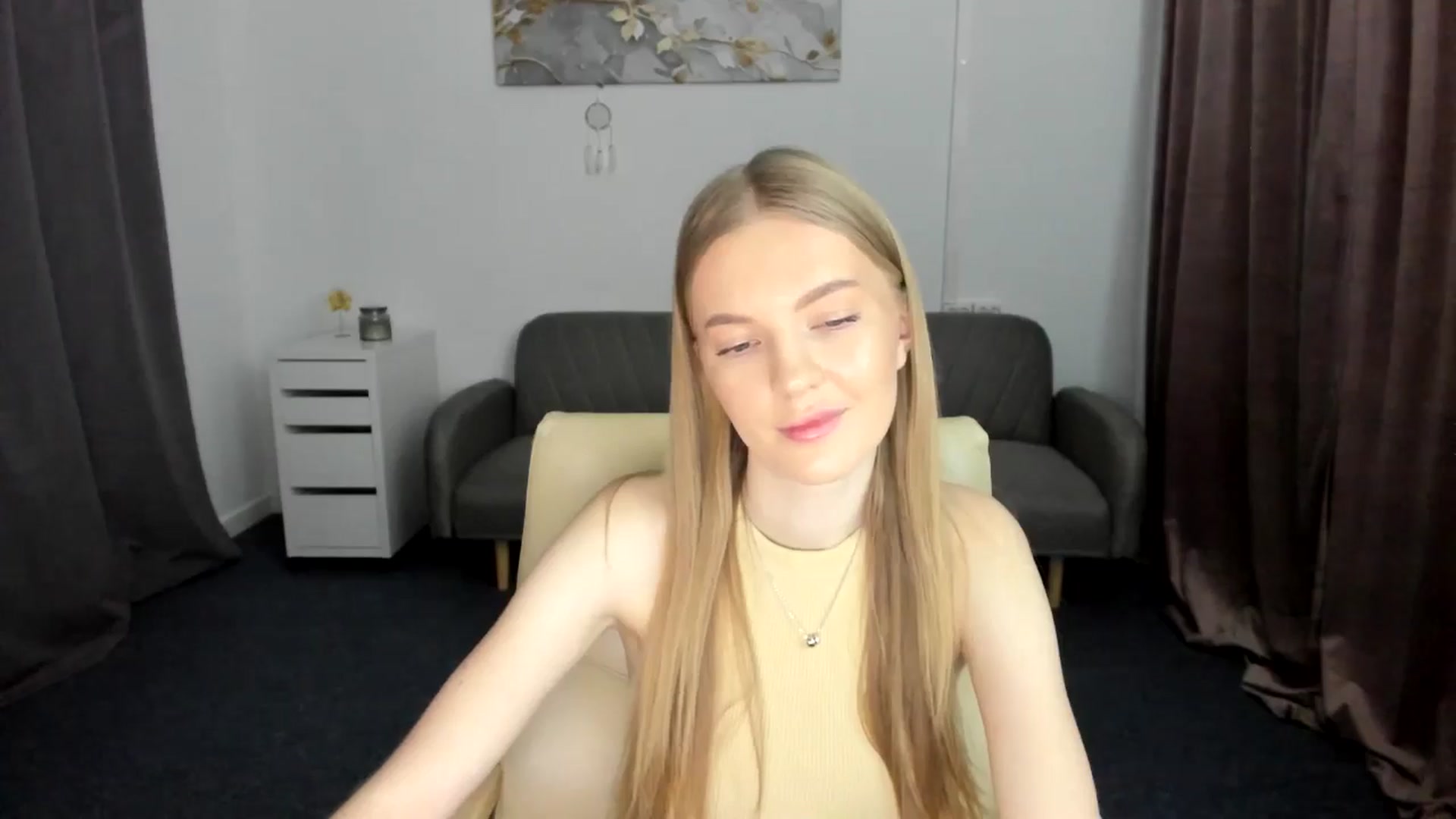 Gallery image thumbnail from AndySky's myfreecams stream on, 02/17/2025, 14:50 image 14 of 20