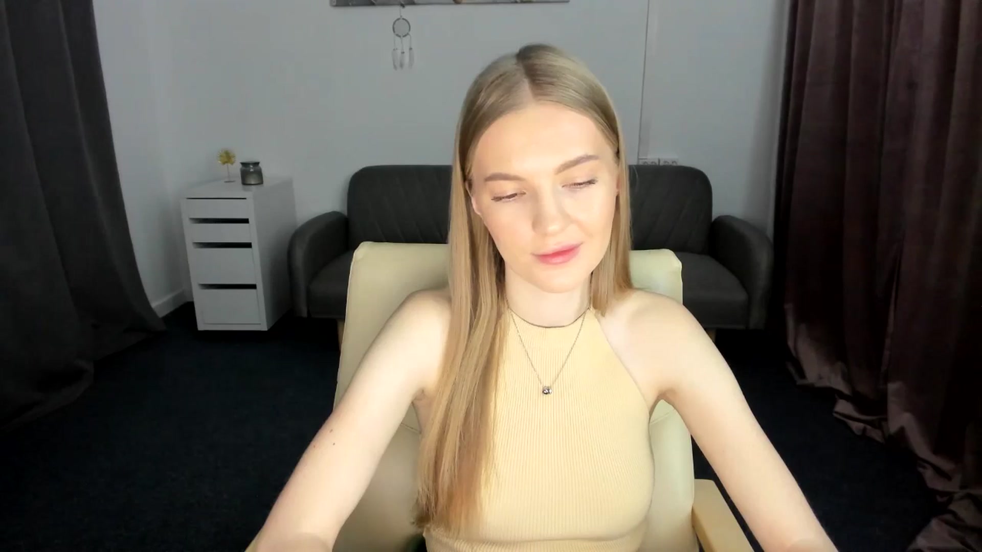 Gallery image thumbnail from AndySky's myfreecams stream on, 02/17/2025, 15:59 image 10 of 20