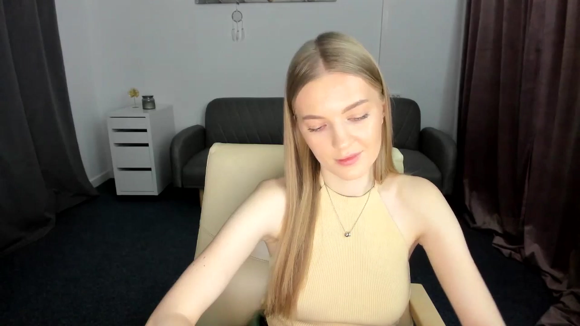 Gallery image thumbnail from AndySky's myfreecams stream on, 02/17/2025, 15:59 image 8 of 20