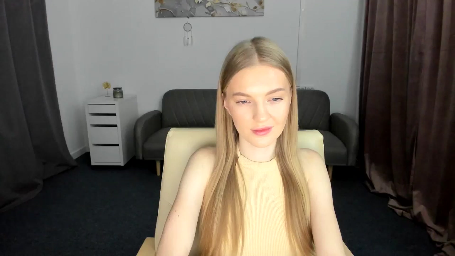 Gallery image thumbnail from AndySky's myfreecams stream on, 02/17/2025, 18:14 image 10 of 20