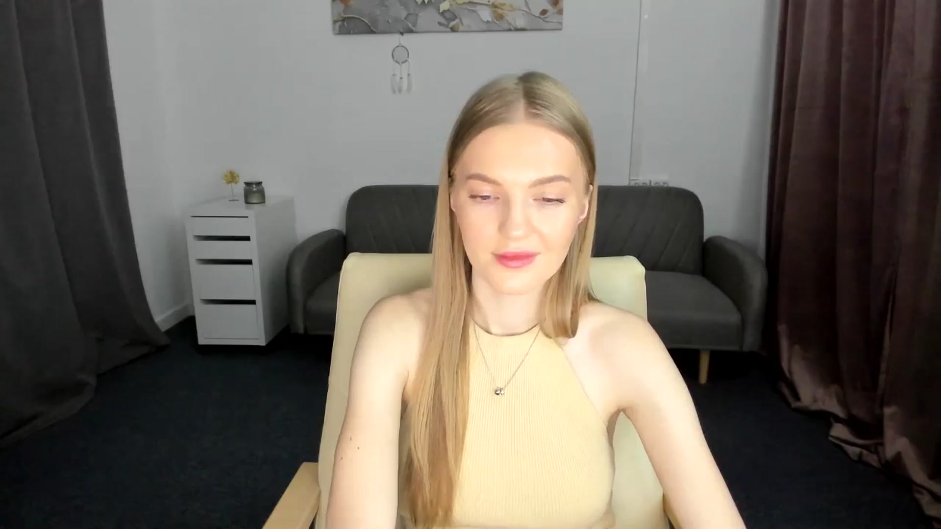 Gallery image thumbnail from AndySky's myfreecams stream on, 02/17/2025, 20:15 image 19 of 20