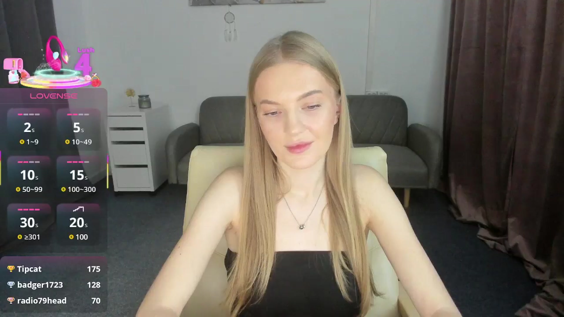 Gallery image thumbnail from AndySky's myfreecams stream on, 02/18/2025, 18:01 image 16 of 20