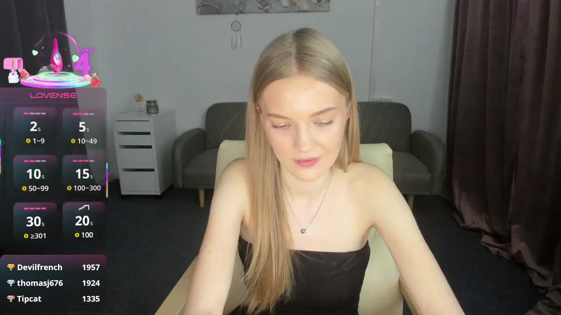 Gallery image thumbnail from AndySky's myfreecams stream on, 02/18/2025, 20:38 image 9 of 20