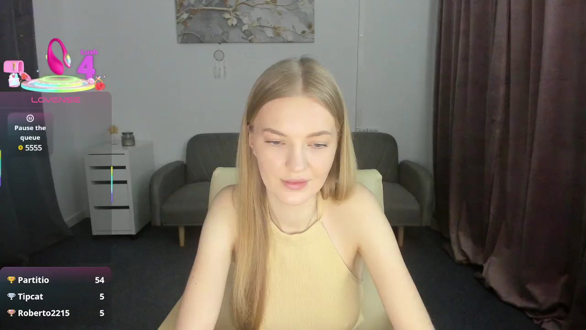 Gallery image thumbnail from AndySky's myfreecams stream on, 02/20/2025, 15:39 image 8 of 20