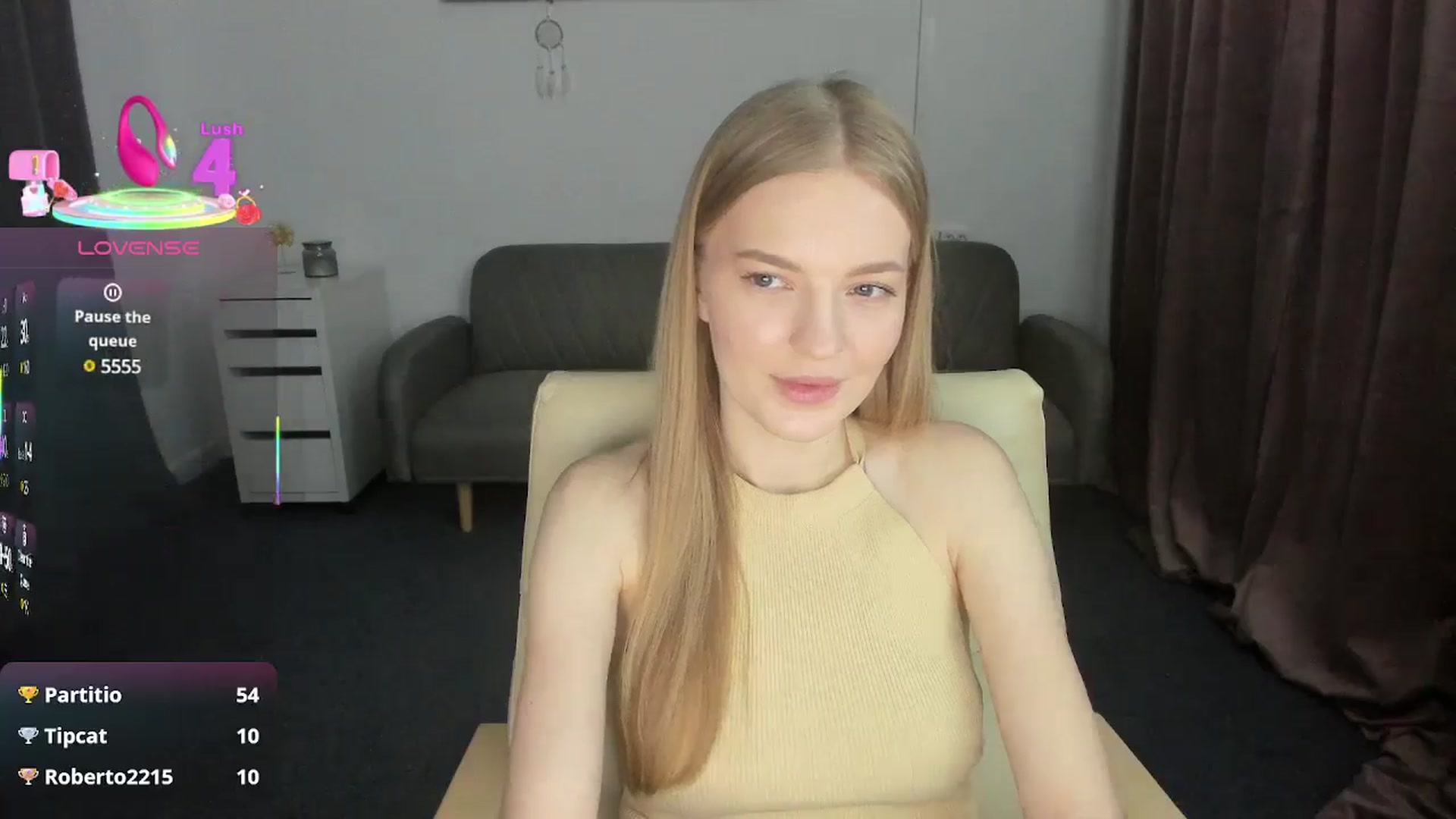 Gallery image thumbnail from AndySky's myfreecams stream on, 02/20/2025, 15:39 image 16 of 20