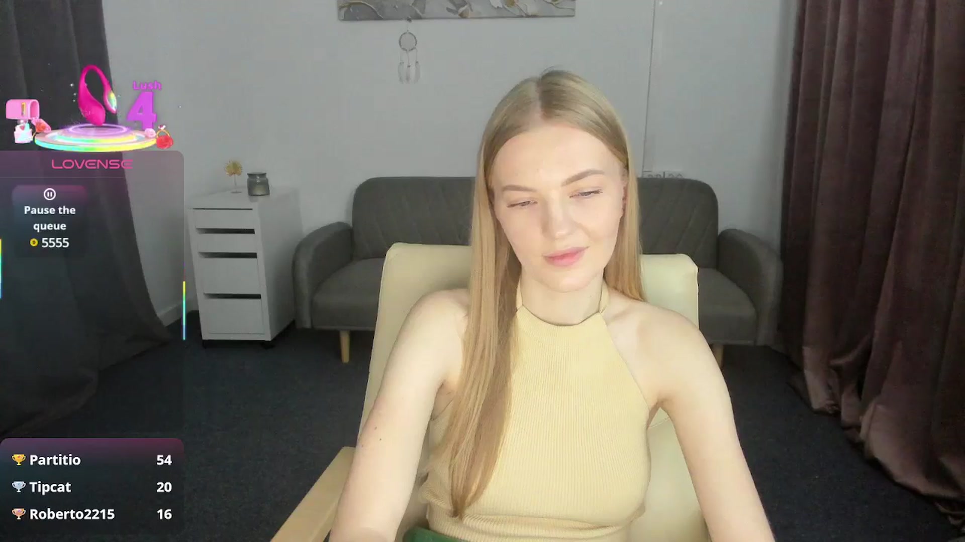 Gallery image thumbnail from AndySky's myfreecams stream on, 02/20/2025, 16:29 image 4 of 20
