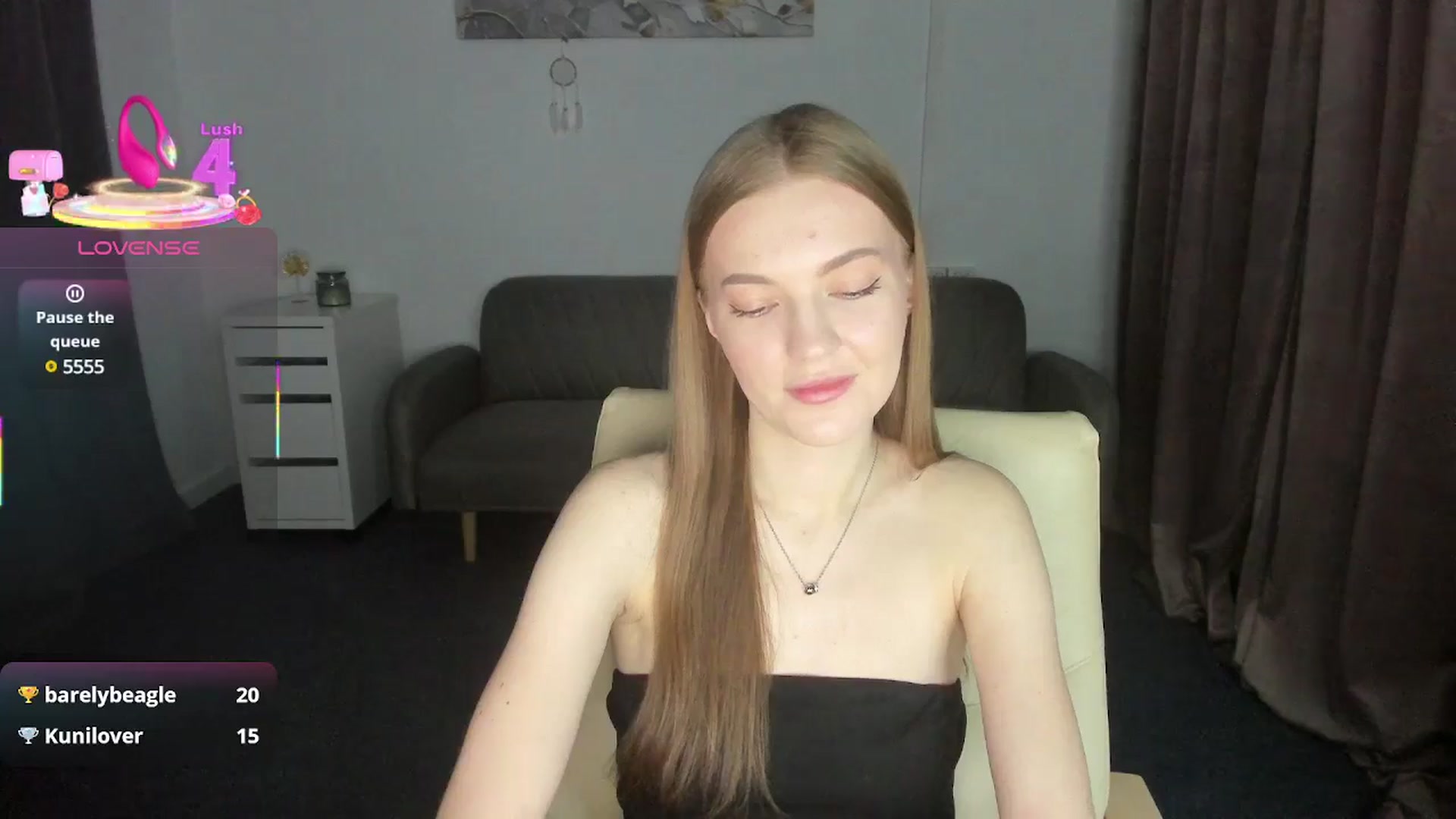 Gallery image thumbnail from AndySky's myfreecams stream on, 02/23/2025, 14:42 image 9 of 20
