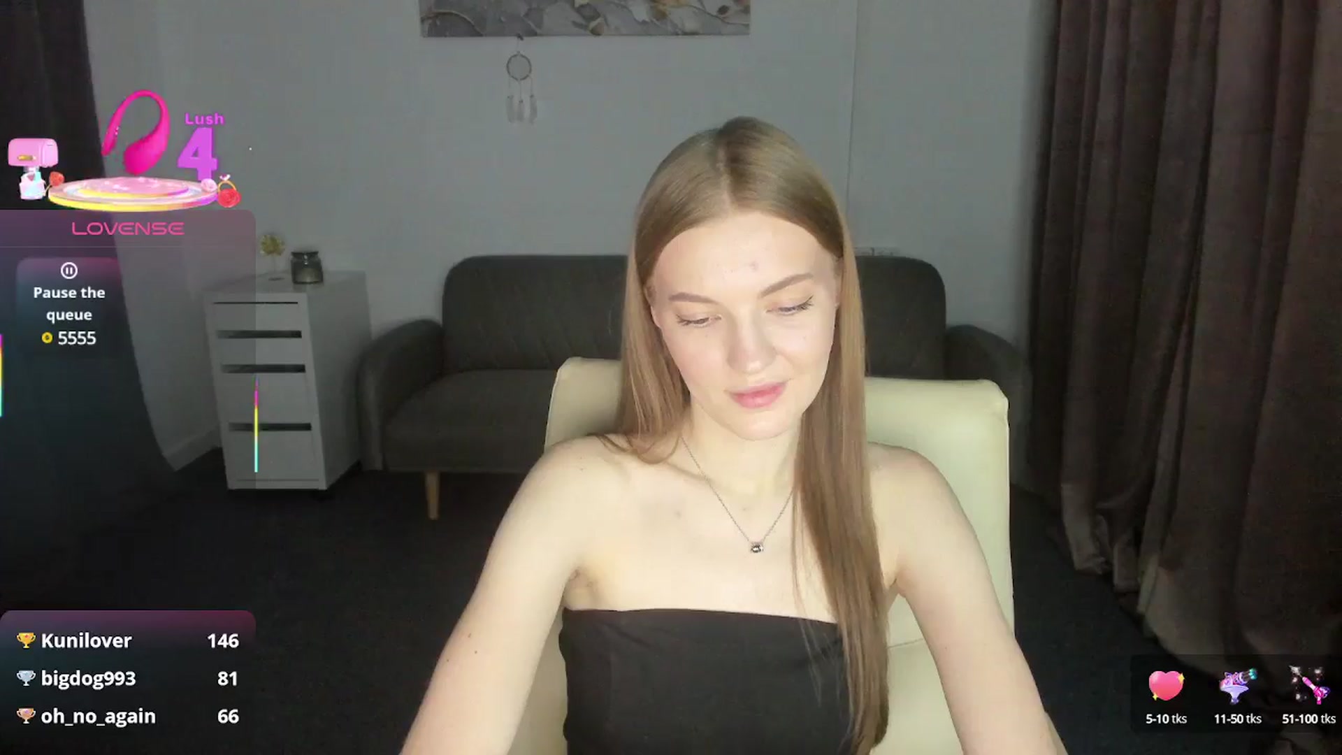 Gallery image thumbnail from AndySky's myfreecams stream on, 02/23/2025, 15:36 image 16 of 20