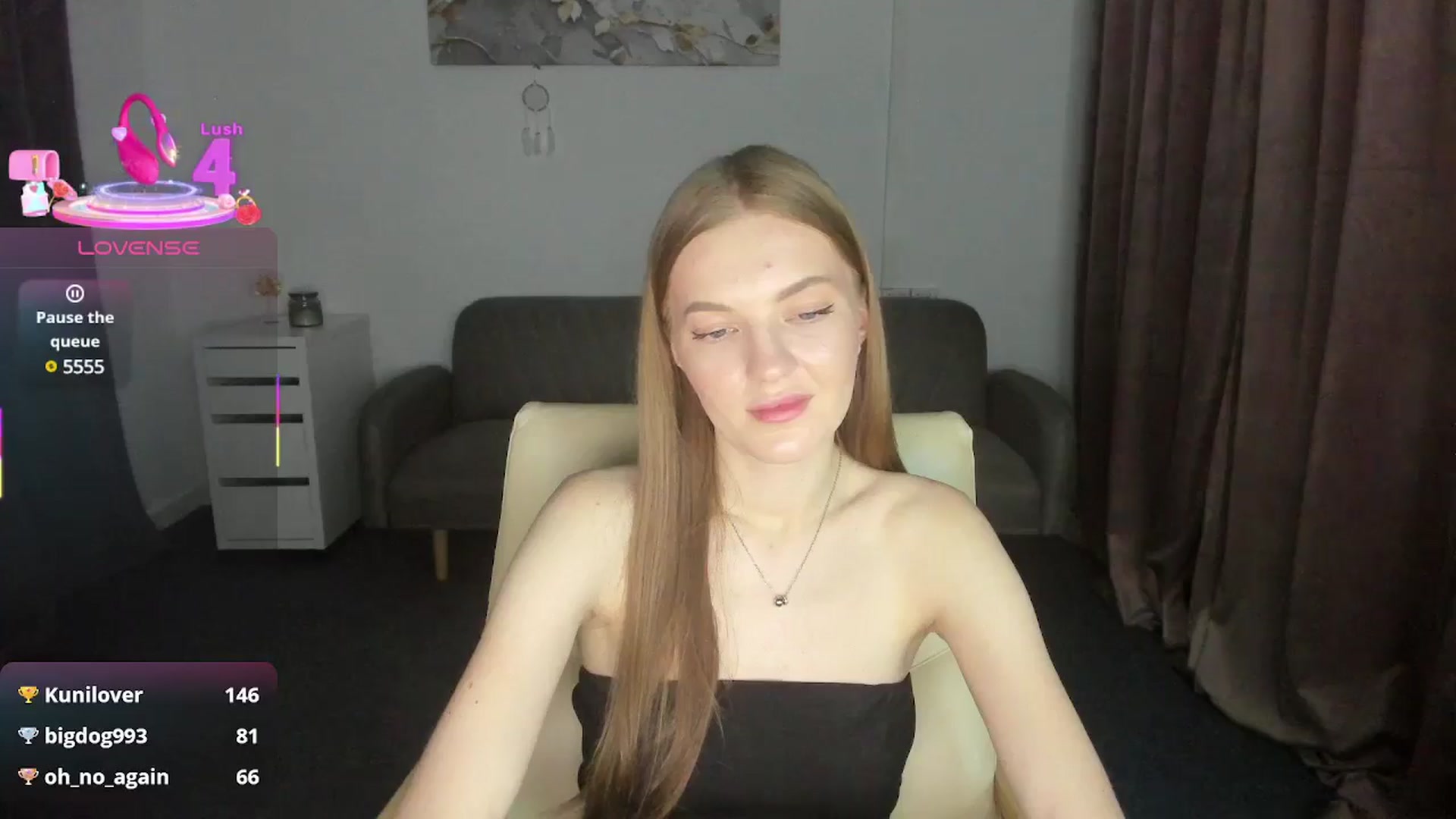 Gallery image thumbnail from AndySky's myfreecams stream on, 02/23/2025, 17:45 image 16 of 20