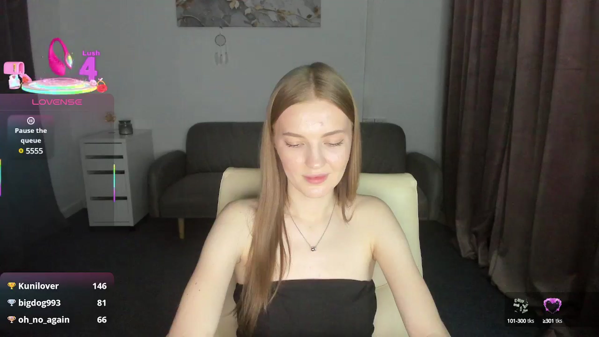 Gallery image thumbnail from AndySky's myfreecams stream on, 02/23/2025, 20:27 image 2 of 20
