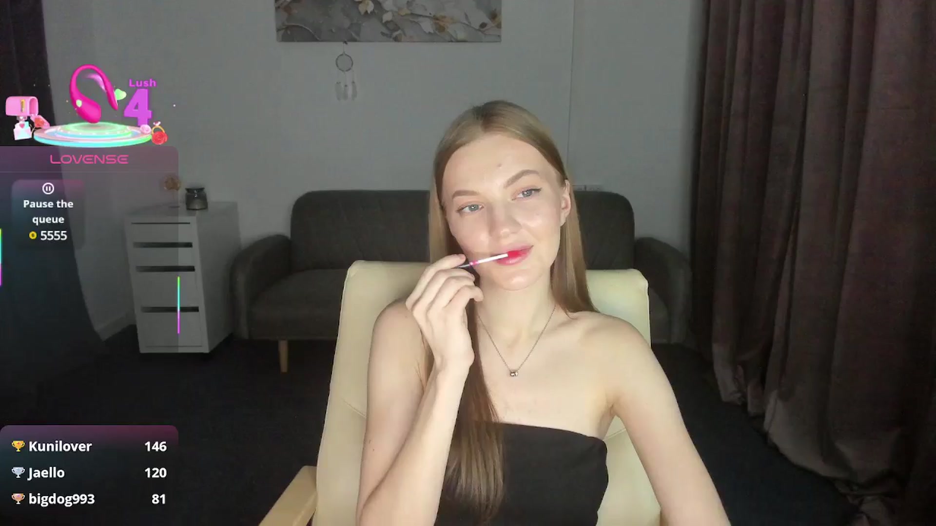 Gallery image thumbnail from AndySky's myfreecams stream on, 02/23/2025, 20:27 image 6 of 20