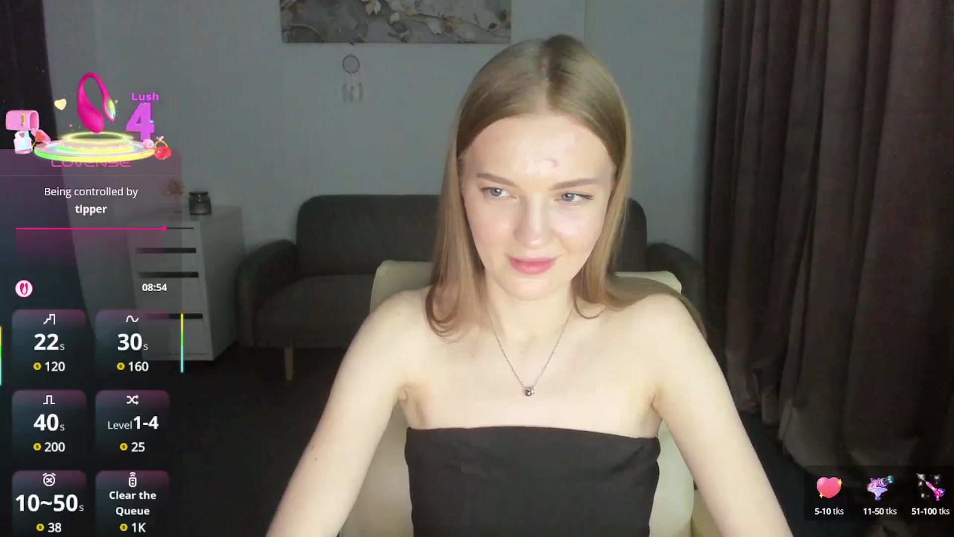 Gallery image thumbnail from AndySky's myfreecams stream on, 02/23/2025, 20:27 image 17 of 20