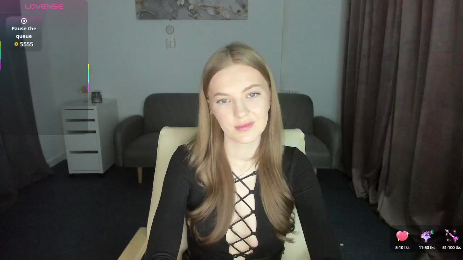Gallery image thumbnail from AndySky's myfreecams stream on, 02/24/2025, 16:01 image 8 of 20