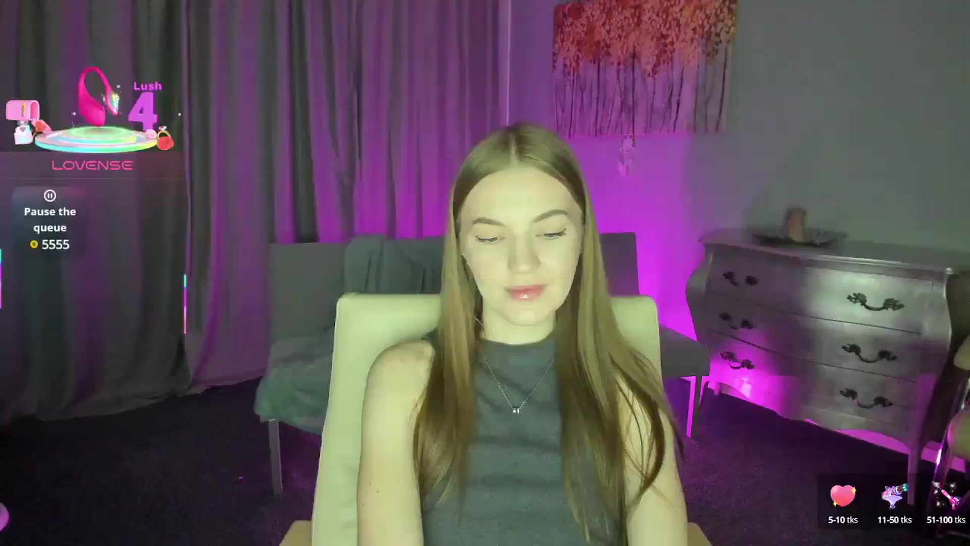 Gallery image thumbnail from AndySky's myfreecams stream on, 02/26/2025, 16:36 image 12 of 20