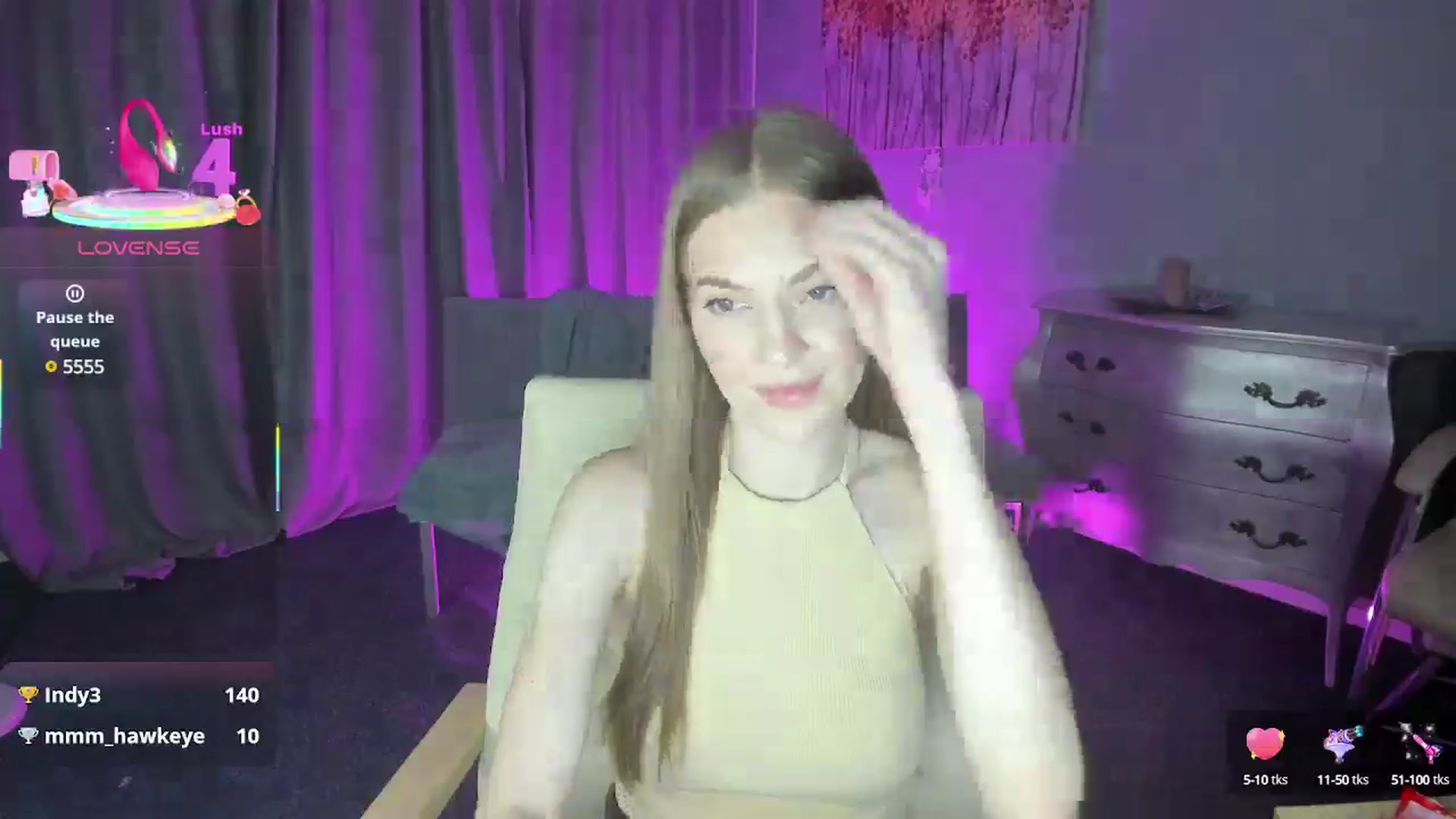 Gallery image thumbnail from AndySky's myfreecams stream on, 03/04/2025, 17:15 image 14 of 20