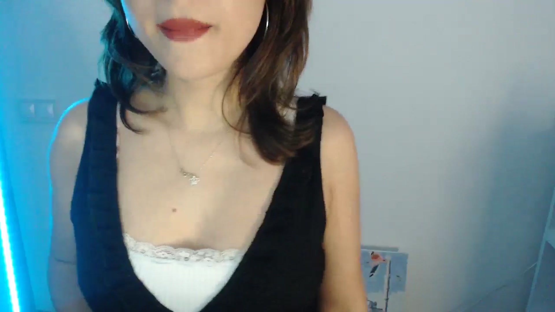 Gallery image thumbnail from Andy_A_'s myfreecams stream on, 09/19/2024, 17:54 image 7 of 20