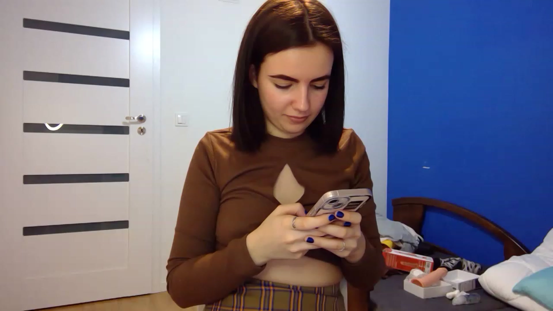 Gallery image thumbnail from Andy_baby's myfreecams stream on, 03/07/2023, 19:13 image 14 of 20