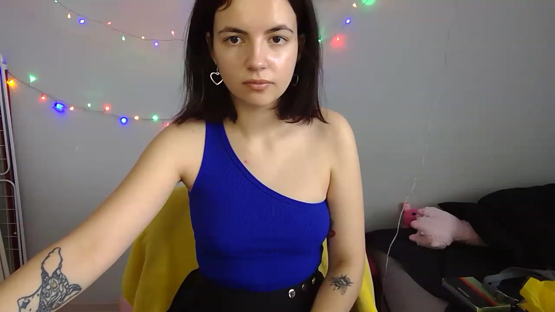 Gallery image thumbnail from Andy_baby's myfreecams stream on, 04/16/2023, 11:37 image 4 of 20