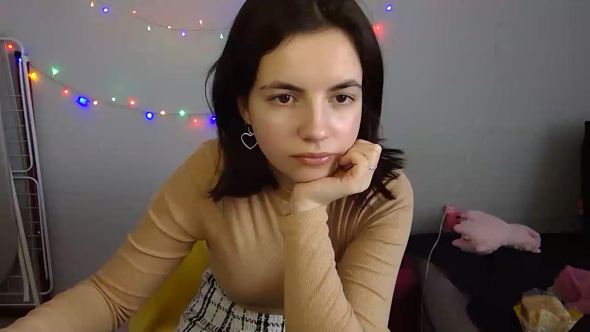 Gallery image thumbnail from Andy_baby's myfreecams stream on, 04/16/2023, 15:23 image 18 of 20