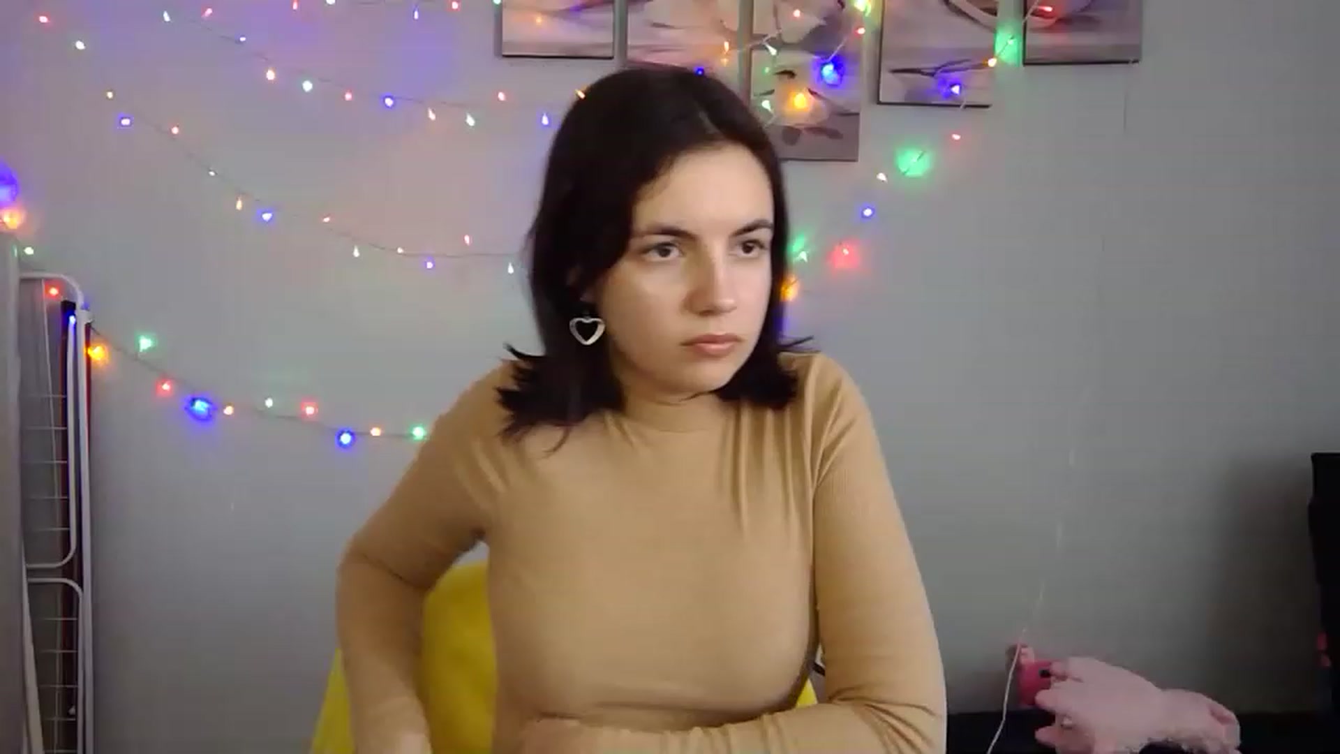 Gallery image thumbnail from Andy_baby's myfreecams stream on, 04/16/2023, 15:23 image 17 of 20