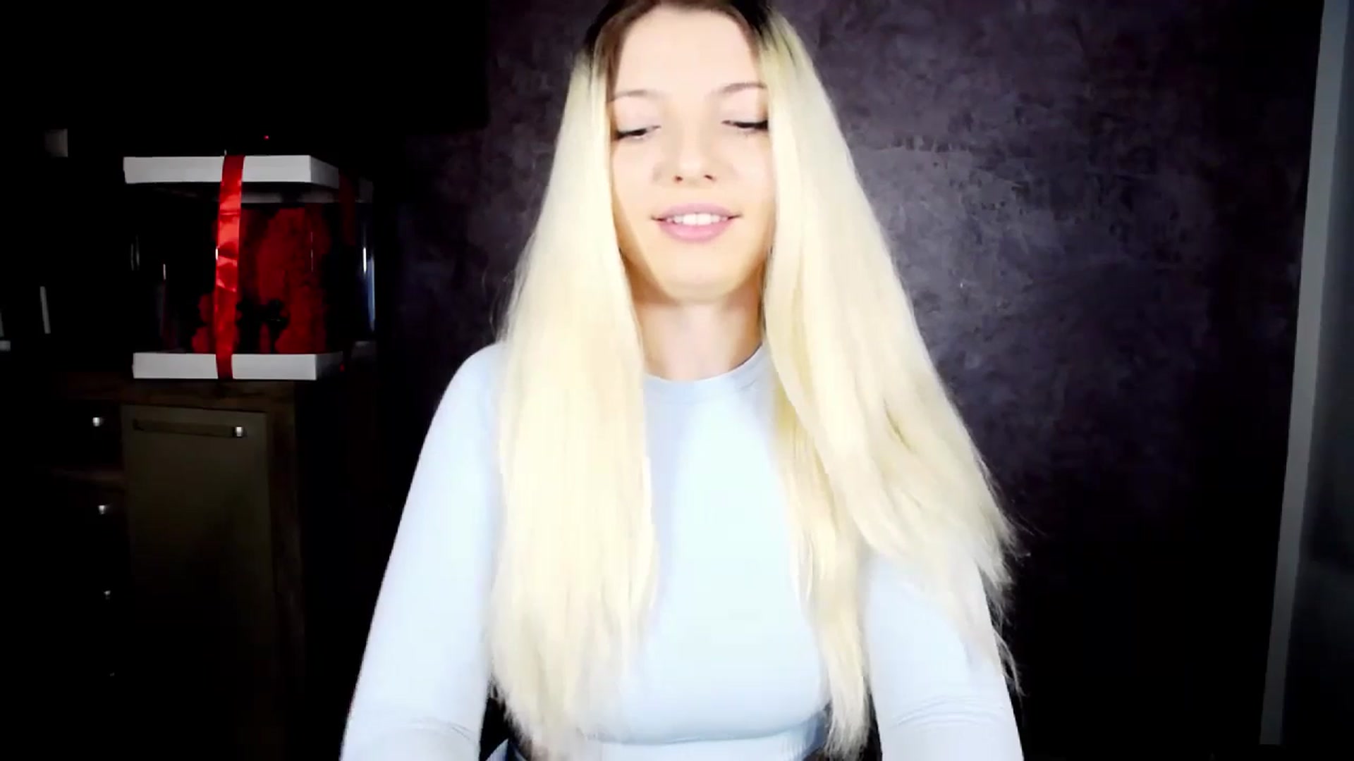 Gallery image thumbnail from Anelie18_'s myfreecams stream on, 11/20/2024, 13:25 image 3 of 20