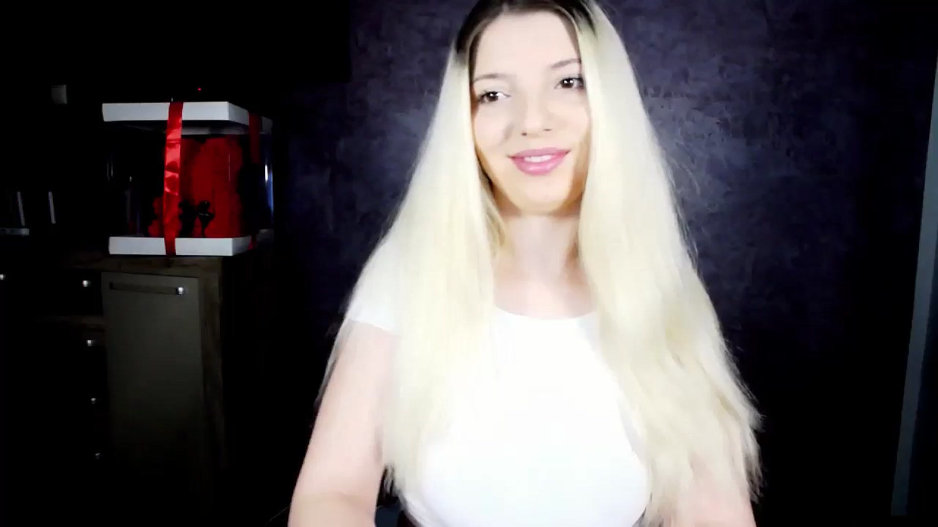 Gallery image thumbnail from Anelie18_'s myfreecams stream on, 11/21/2024, 09:00 image 5 of 20