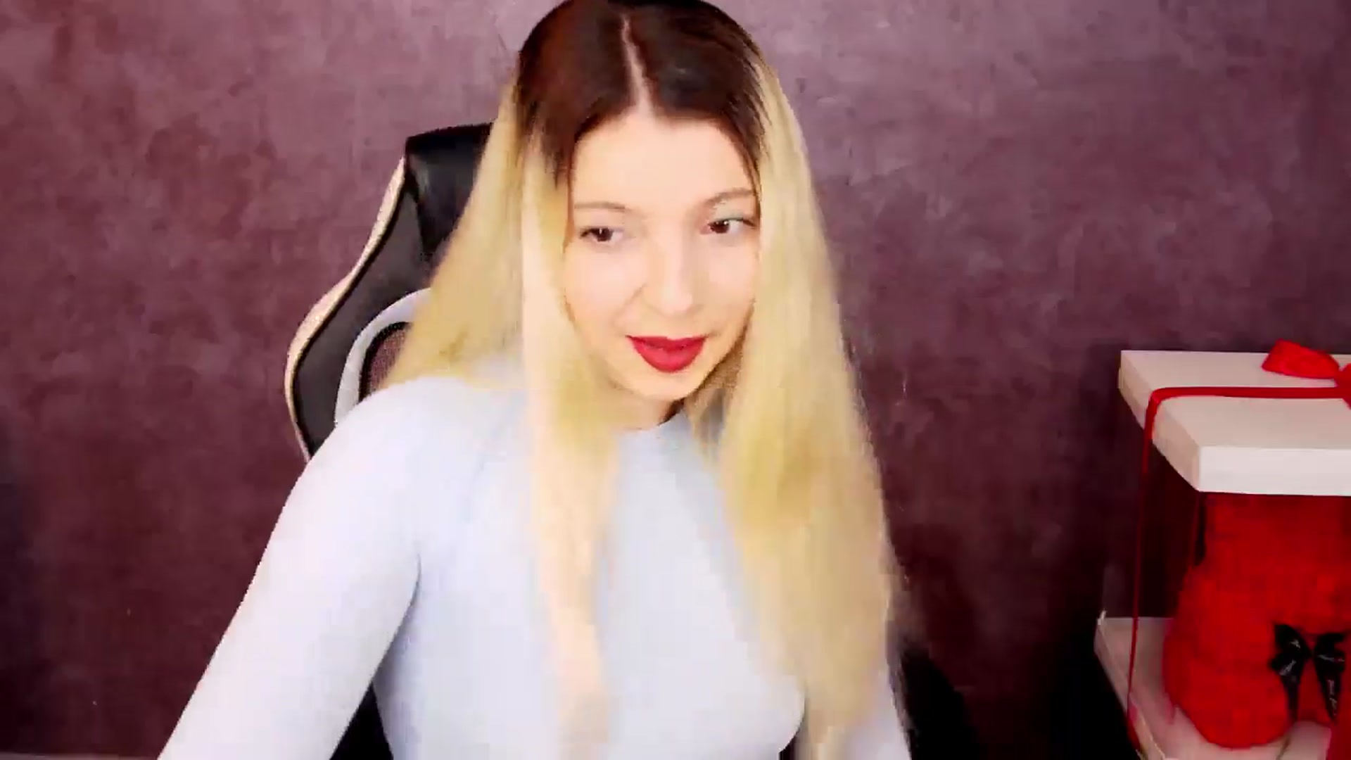 Gallery image thumbnail from Anelie18_'s myfreecams stream on, 11/27/2024, 09:24 image 18 of 20