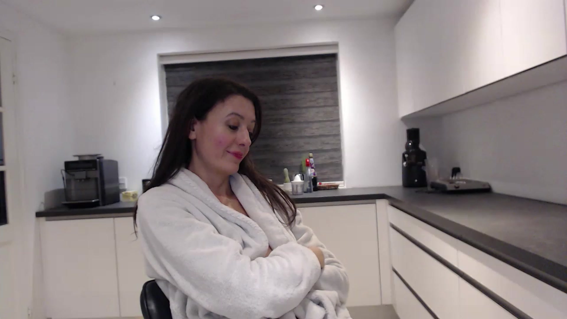 Gallery image thumbnail from Anelly's myfreecams stream on, 11/20/2022, 02:22 image 18 of 20