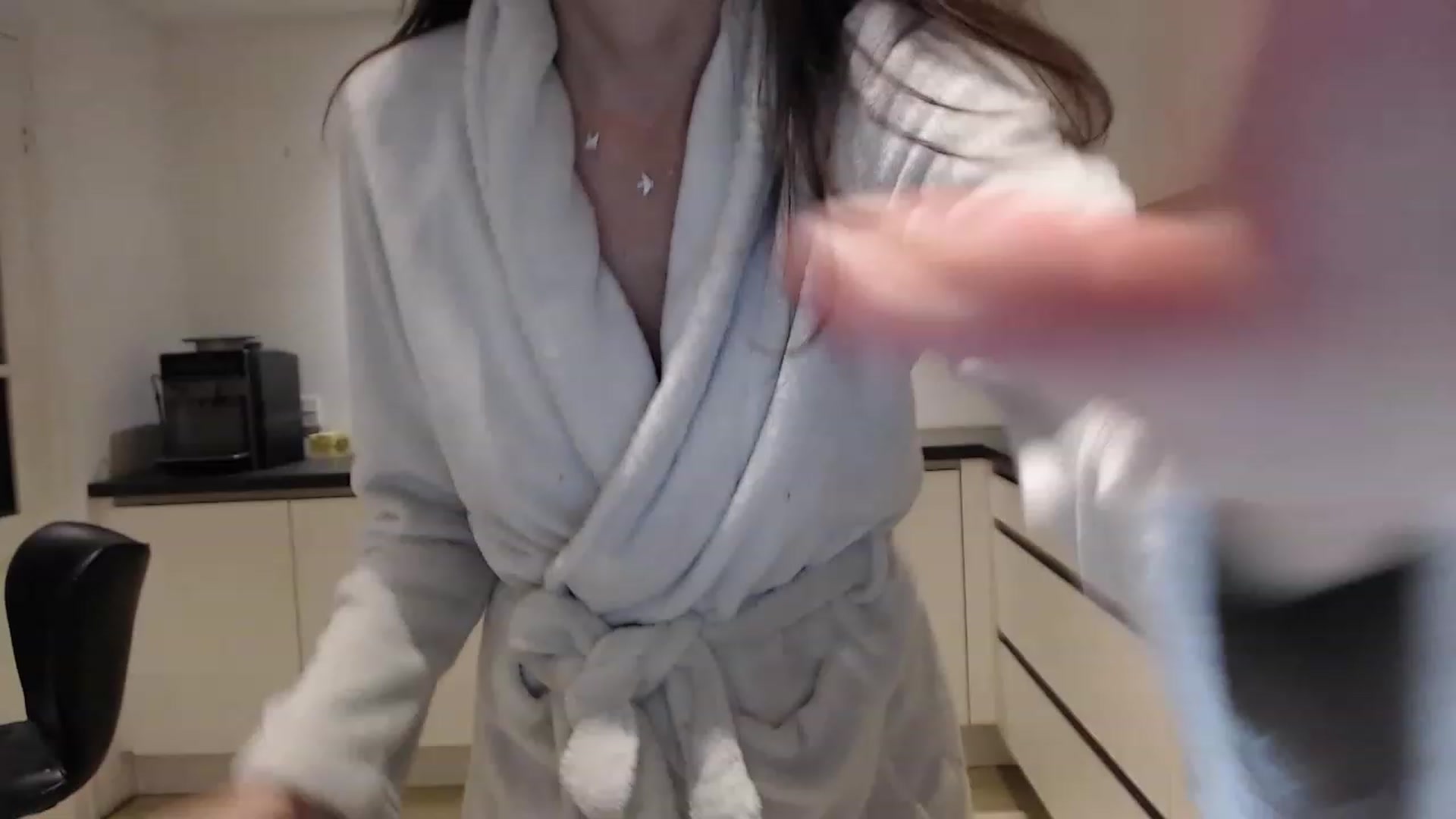Gallery image thumbnail from Anelly's myfreecams stream on, 11/20/2022, 02:22 image 13 of 20