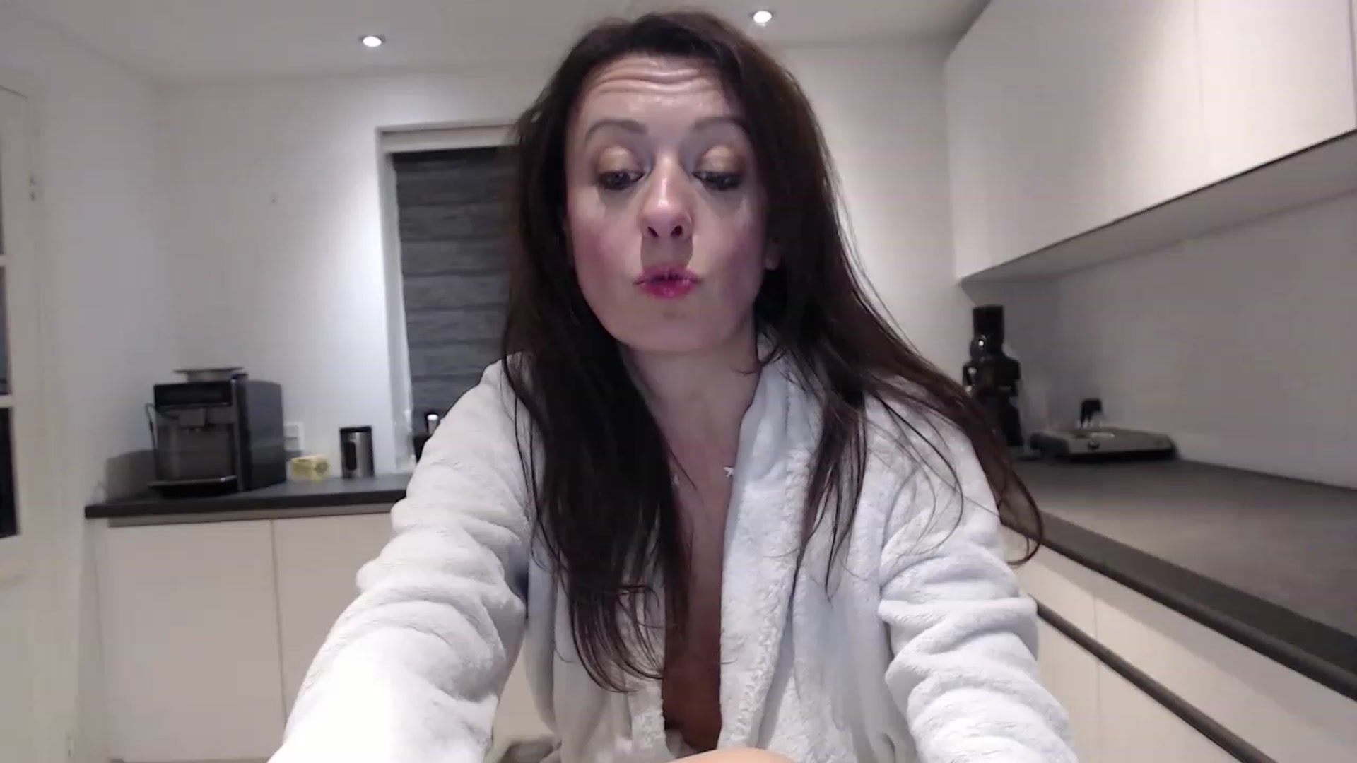 Gallery image thumbnail from Anelly's myfreecams stream on, 11/20/2022, 02:22 image 20 of 20