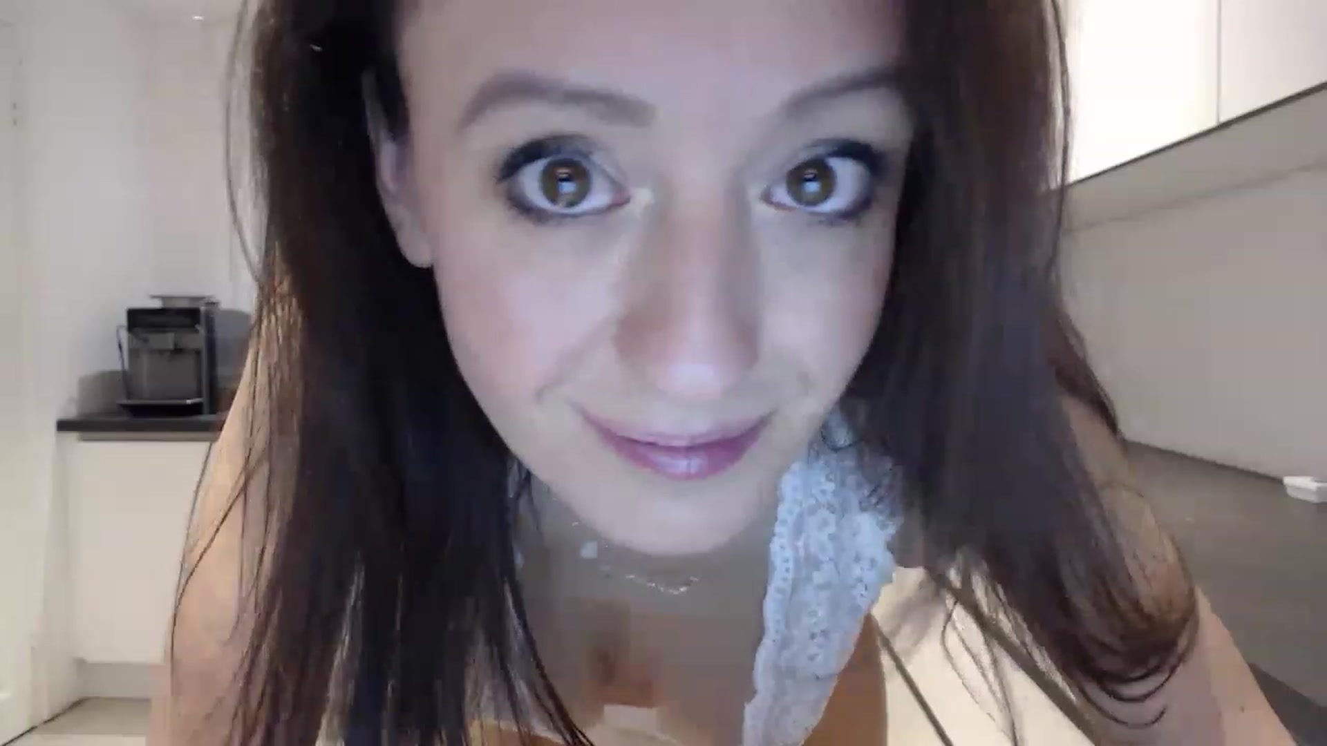 Gallery image thumbnail from Anelly's myfreecams stream on, 11/26/2022, 24:04 image 8 of 20