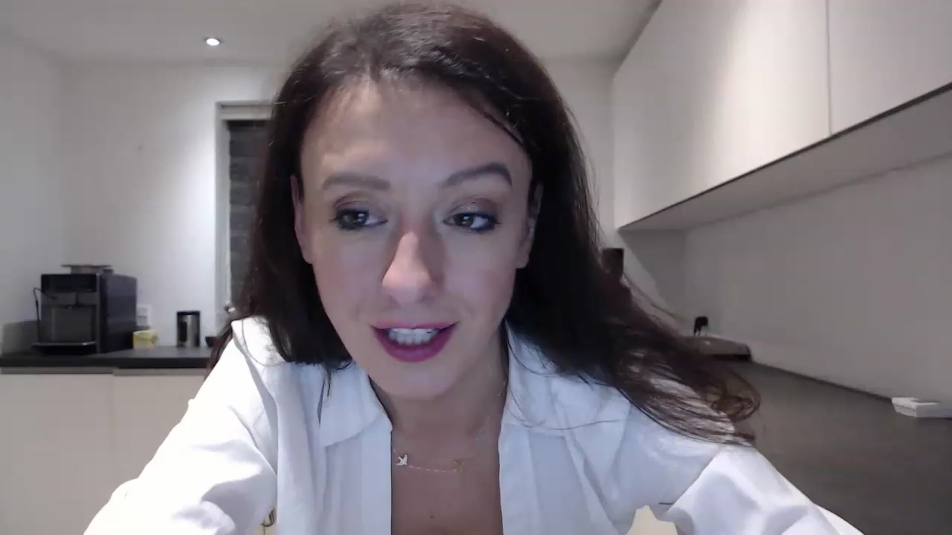 Gallery image thumbnail from Anelly's myfreecams stream on, 11/27/2022, 02:34 image 14 of 20