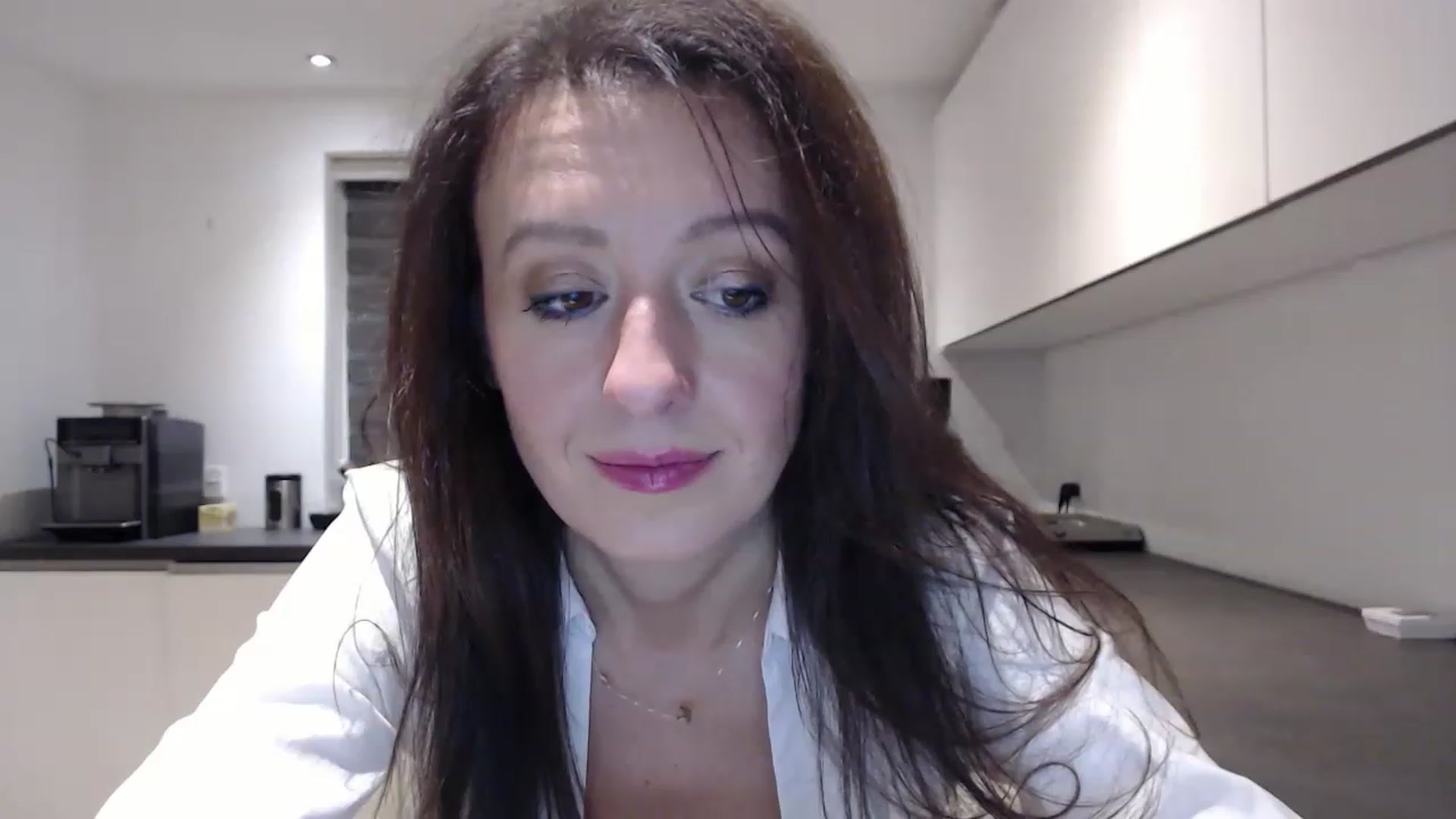 Gallery image thumbnail from Anelly's myfreecams stream on, 11/27/2022, 02:34 image 18 of 20