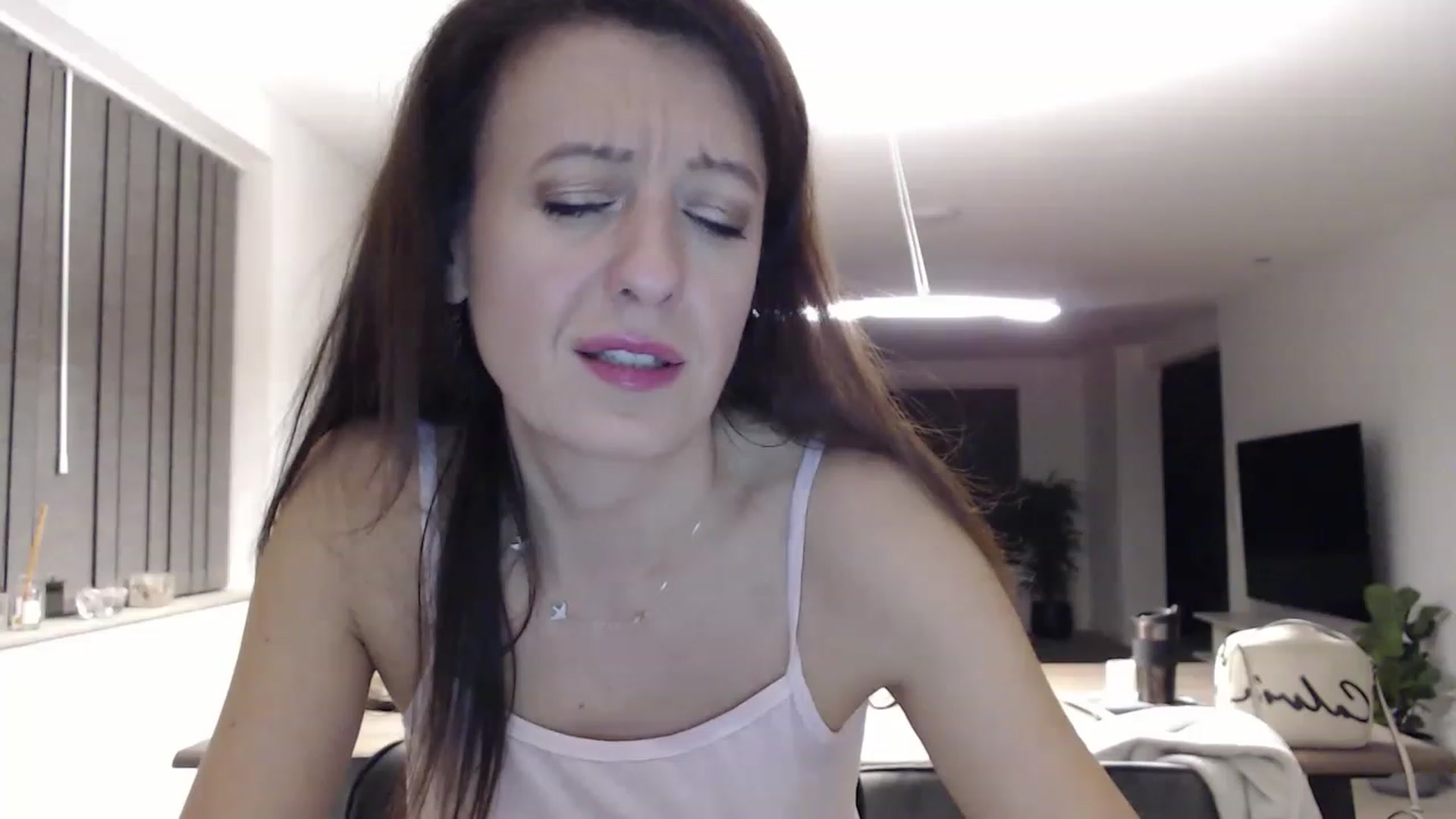 Gallery image thumbnail from Anelly's myfreecams stream on, 12/10/2022, 24:02 image 1 of 20
