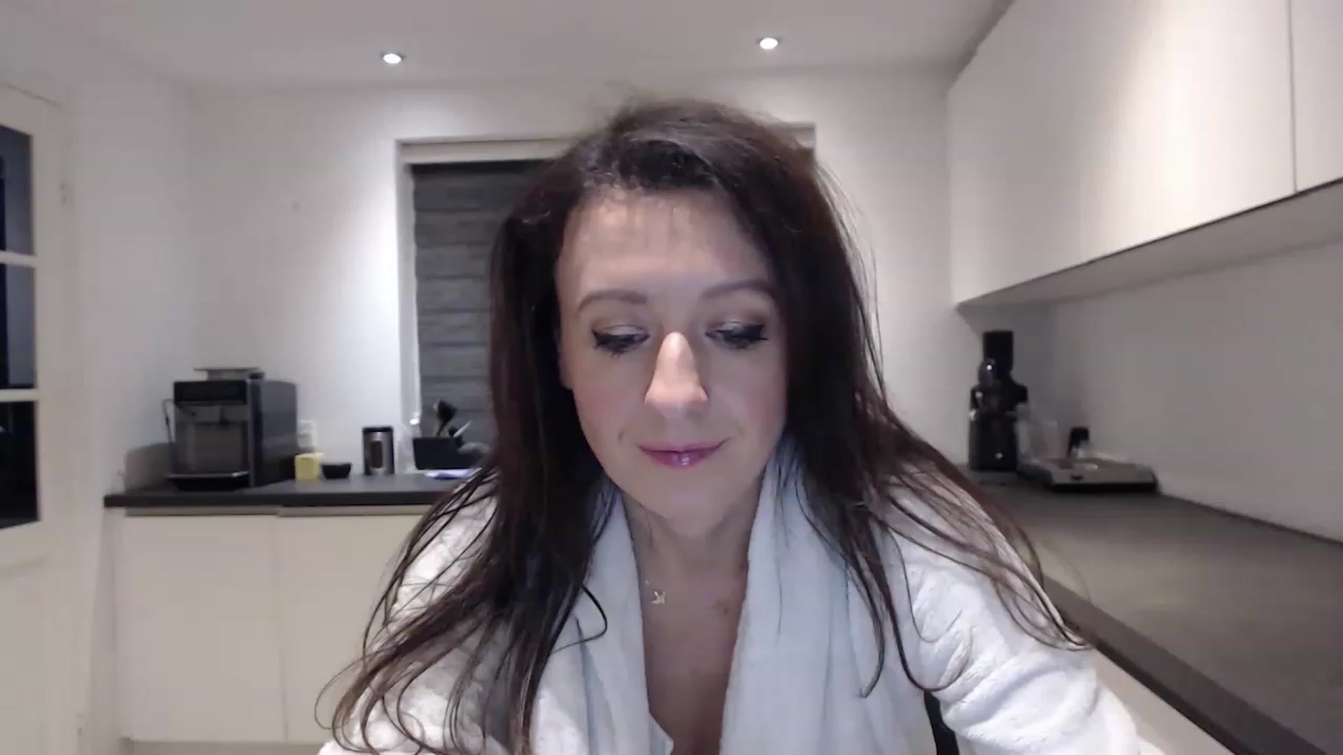 Gallery image thumbnail from Anelly's myfreecams stream on, 12/11/2022, 01:39 image 6 of 20