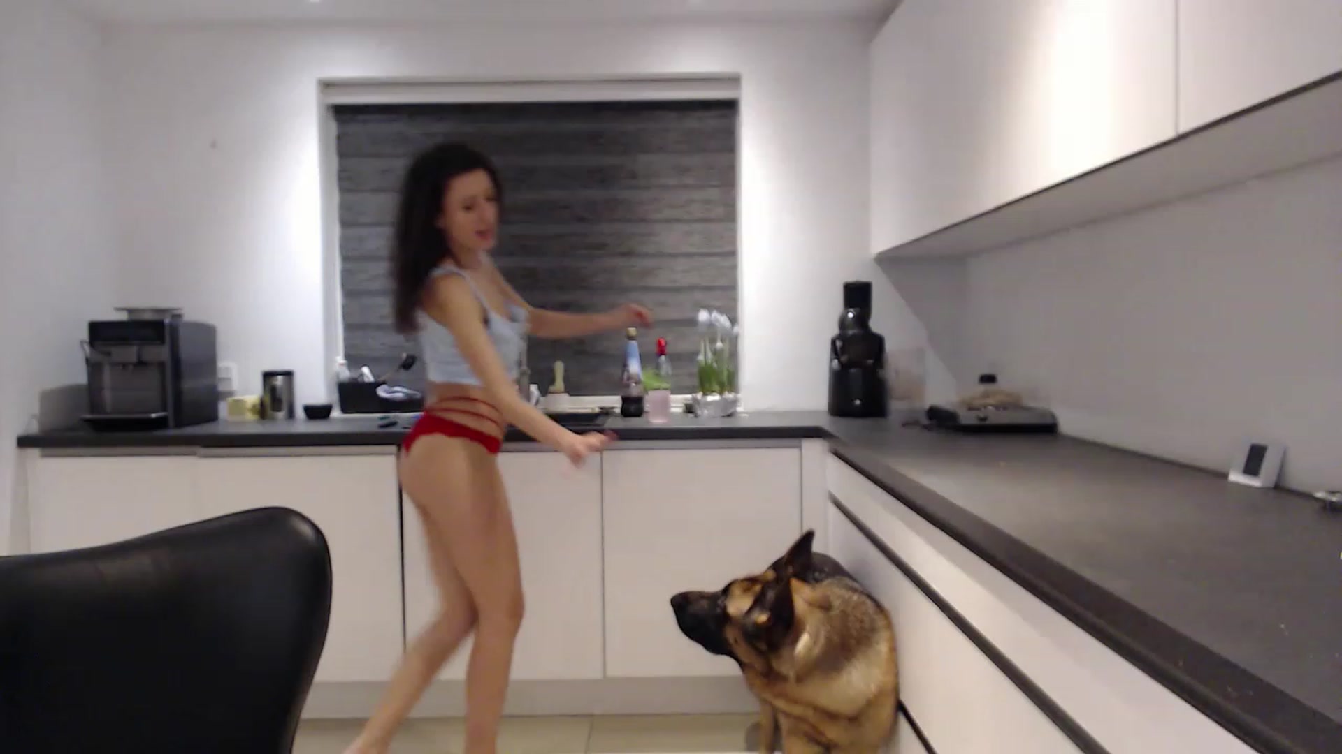 Gallery image thumbnail from Anelly's myfreecams stream on, 12/26/2022, 01:12 image 4 of 20