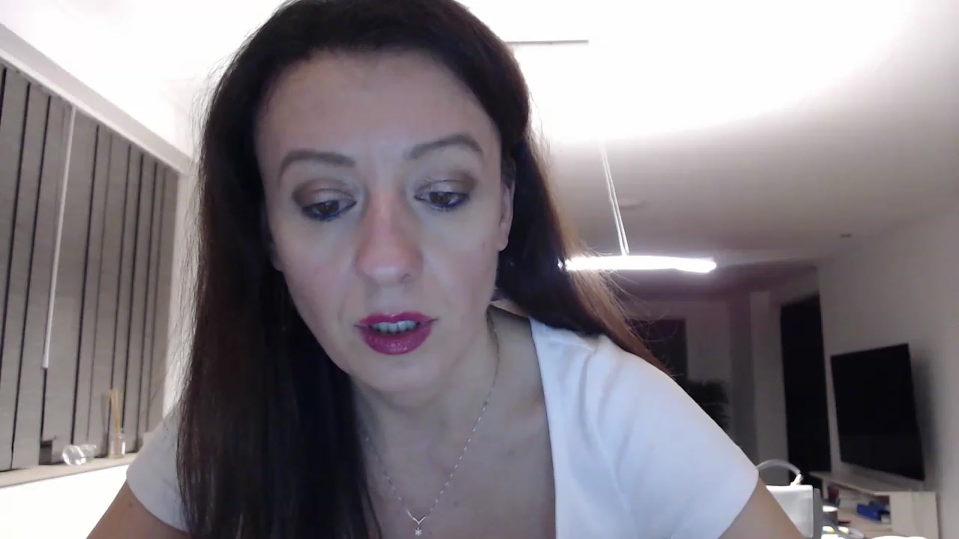 Gallery image thumbnail from Anelly's myfreecams stream on, 02/04/2023, 23:39 image 13 of 20