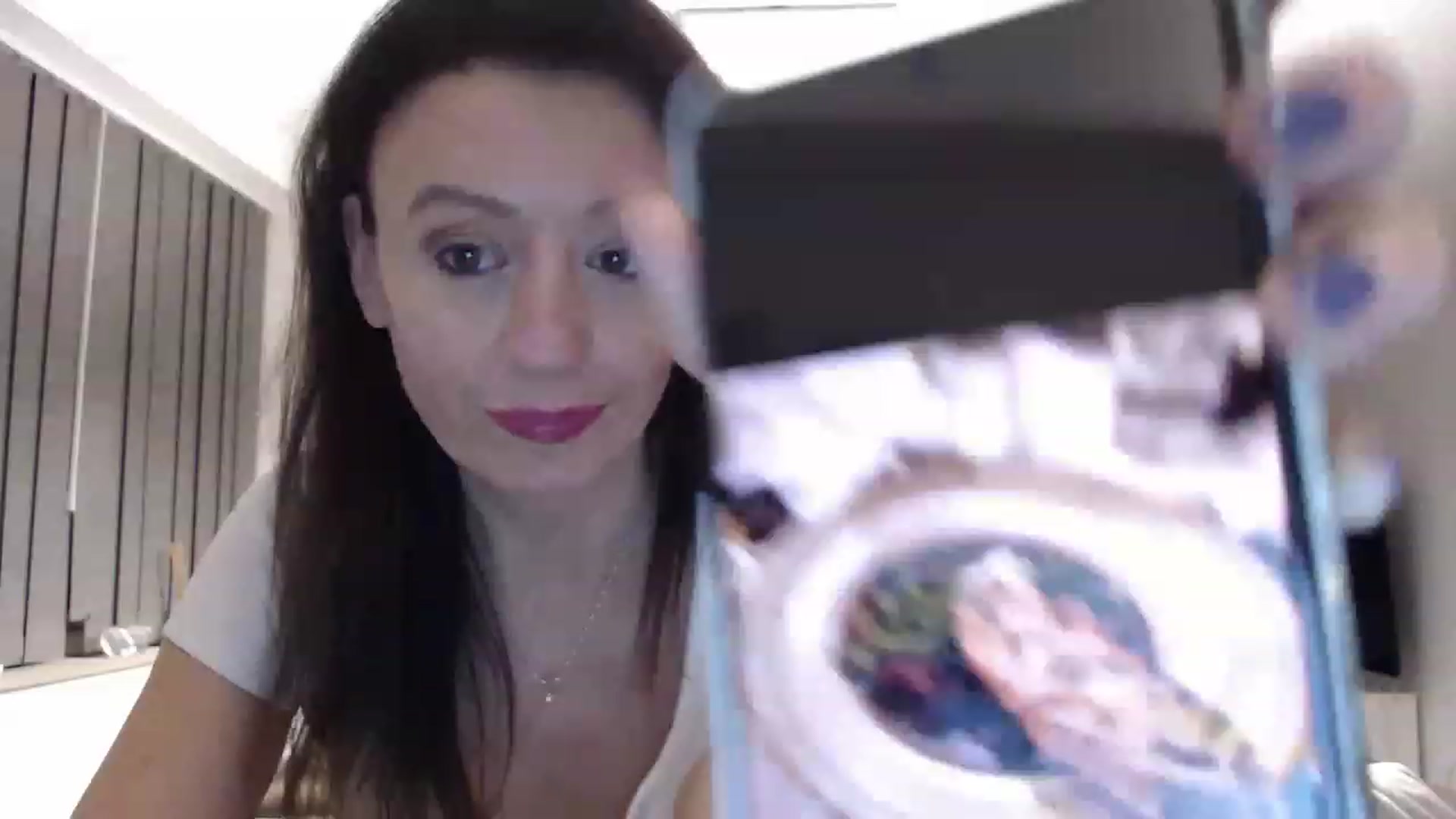 Gallery image thumbnail from Anelly's myfreecams stream on, 02/04/2023, 23:39 image 18 of 20