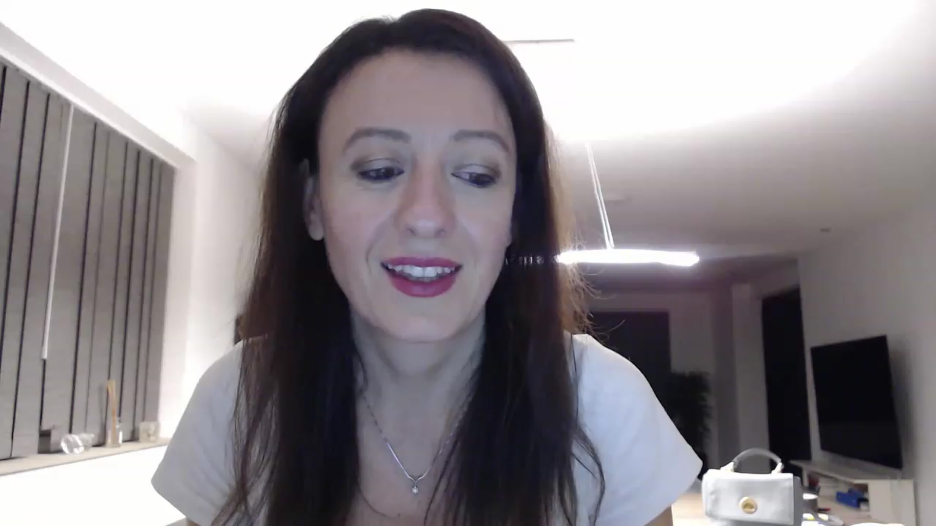 Gallery image thumbnail from Anelly's myfreecams stream on, 02/04/2023, 23:39 image 7 of 20