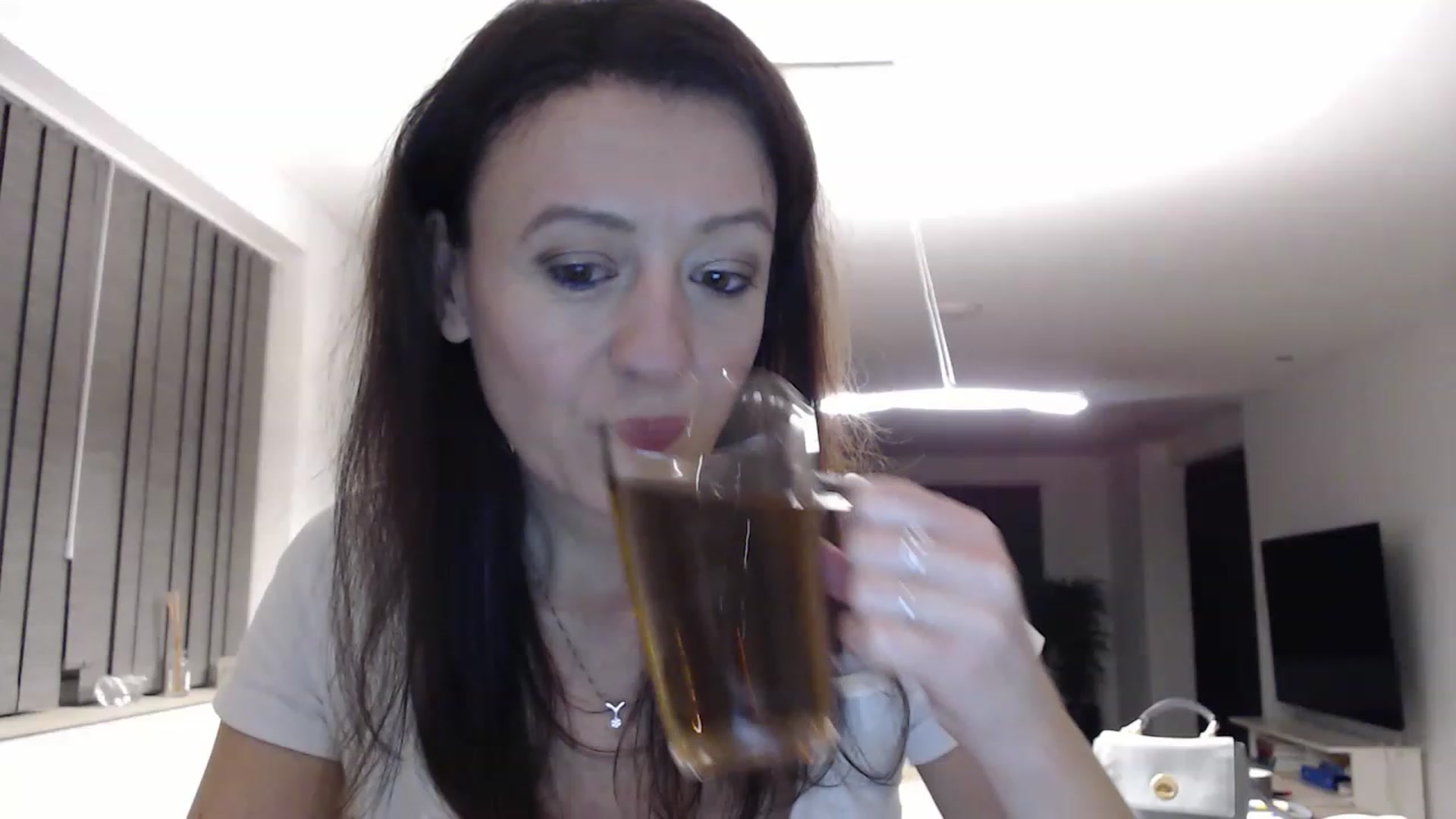 Gallery image thumbnail from Anelly's myfreecams stream on, 02/04/2023, 23:39 image 6 of 20