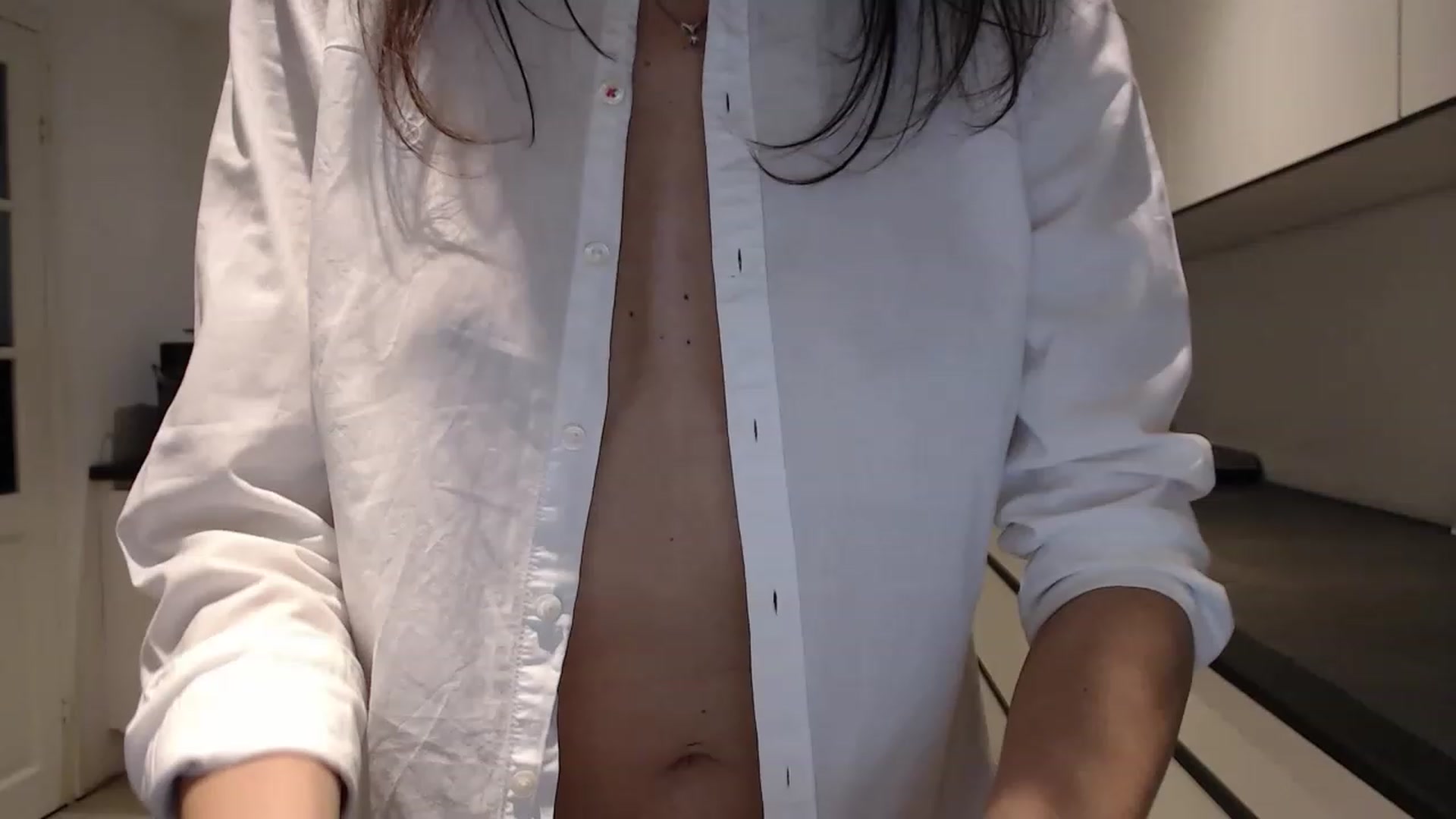 Gallery image thumbnail from Anelly's myfreecams stream on, 02/12/2023, 02:49 image 3 of 20