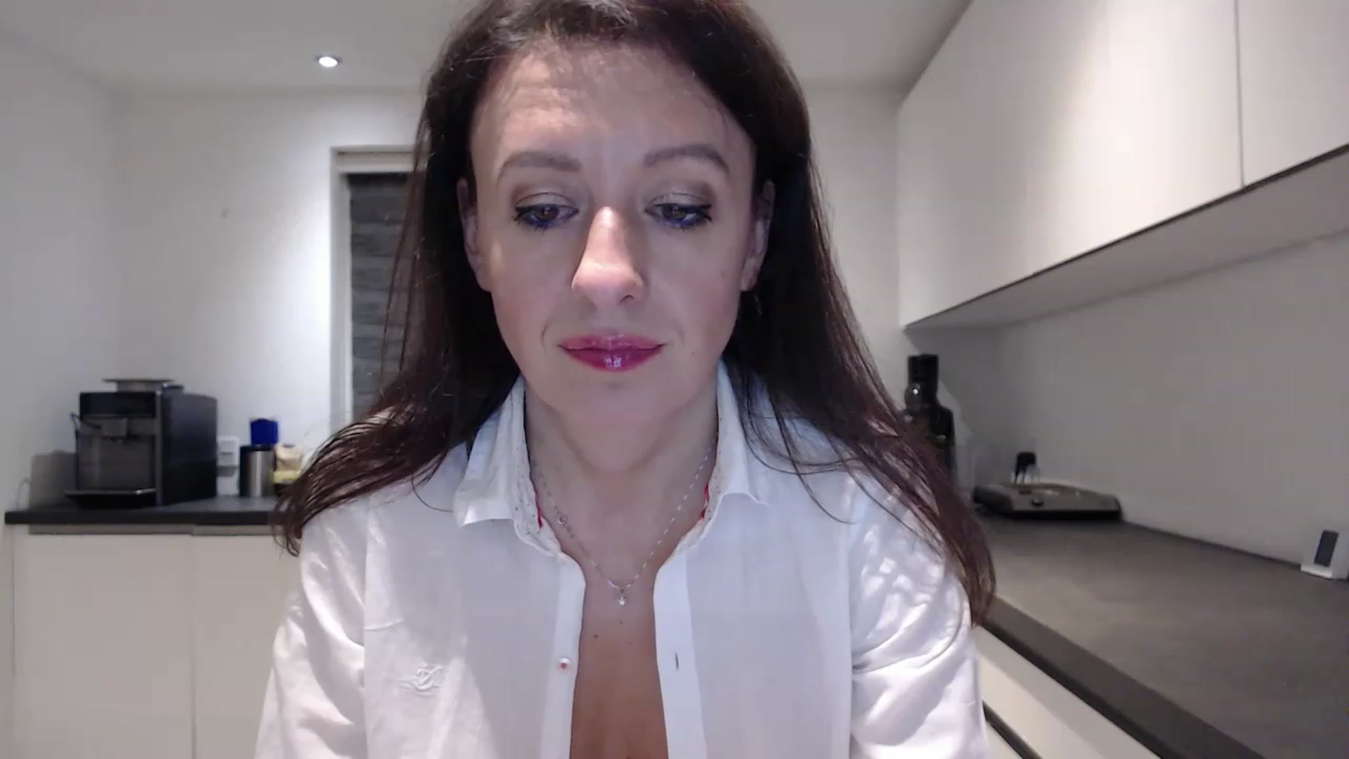 Gallery image thumbnail from Anelly's myfreecams stream on, 02/12/2023, 02:49 image 5 of 20