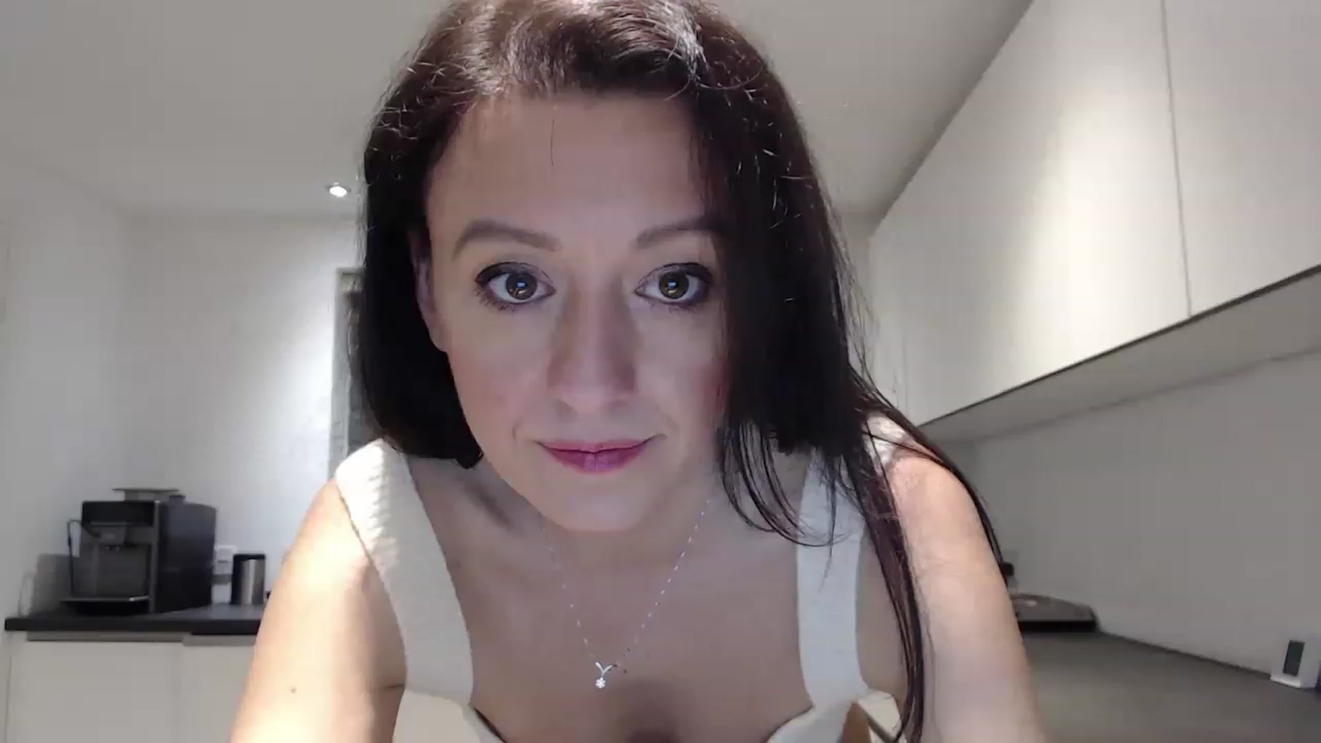 Gallery image thumbnail from Anelly's myfreecams stream on, 02/19/2023, 02:21 image 12 of 20