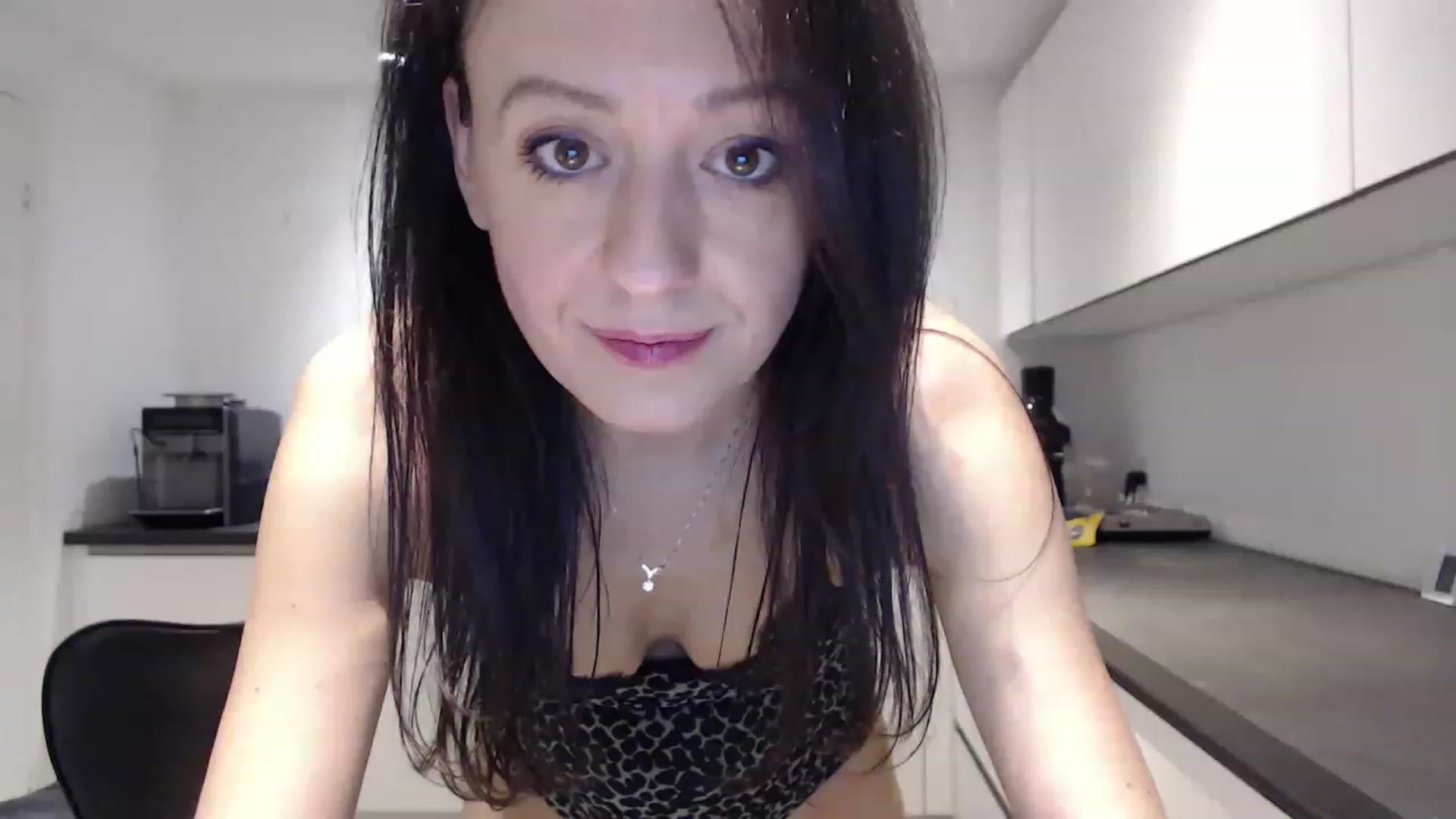 Gallery image thumbnail from Anelly's myfreecams stream on, 02/25/2023, 01:21 image 17 of 20