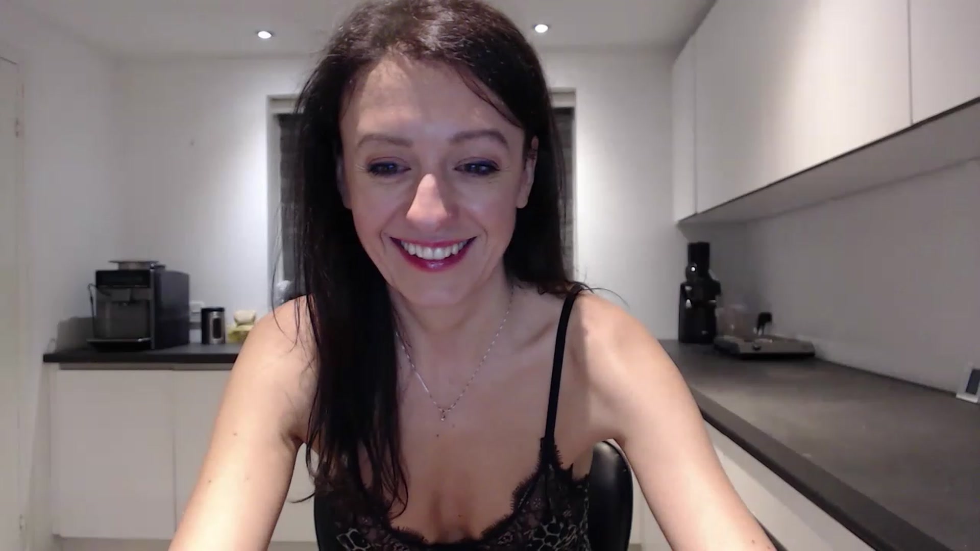 Gallery image thumbnail from Anelly's myfreecams stream on, 02/25/2023, 01:45 image 12 of 20