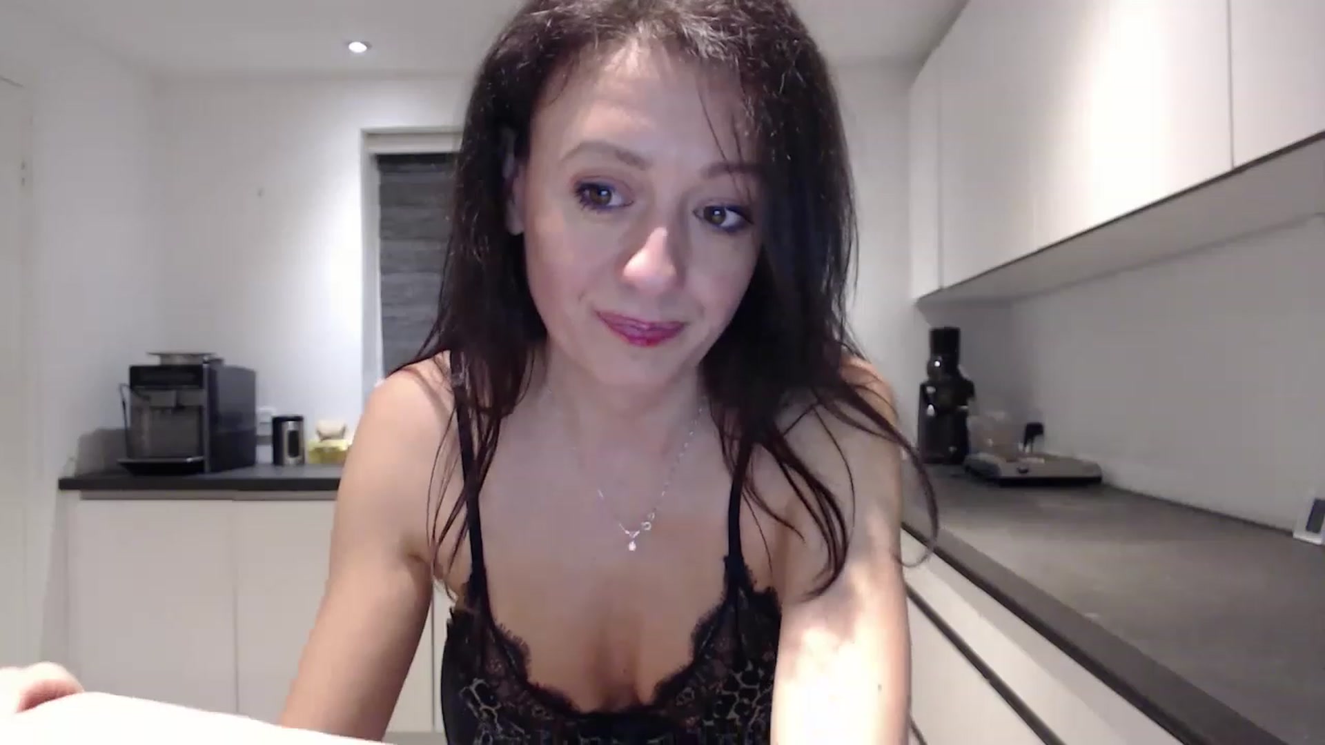 Gallery image thumbnail from Anelly's myfreecams stream on, 02/25/2023, 01:45 image 3 of 20