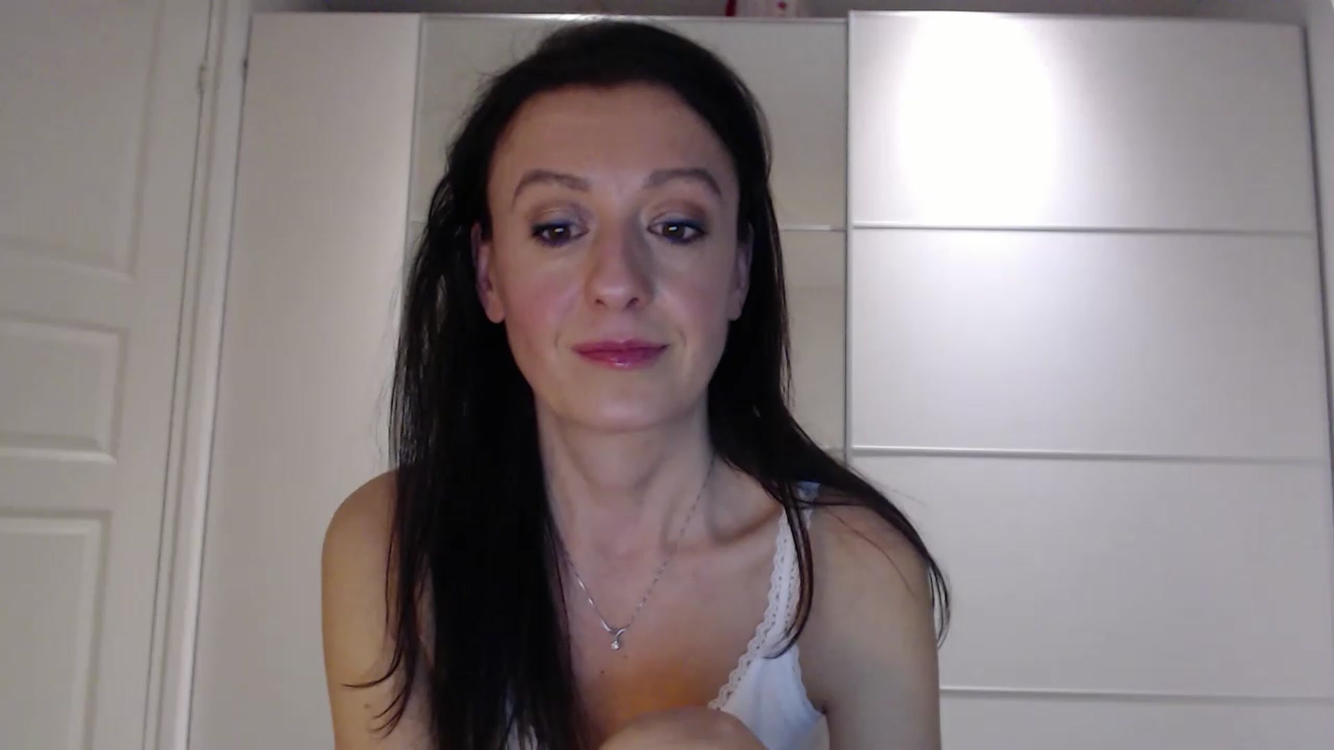 Gallery image thumbnail from Anelly's myfreecams stream on, 03/05/2023, 21:26 image 12 of 20